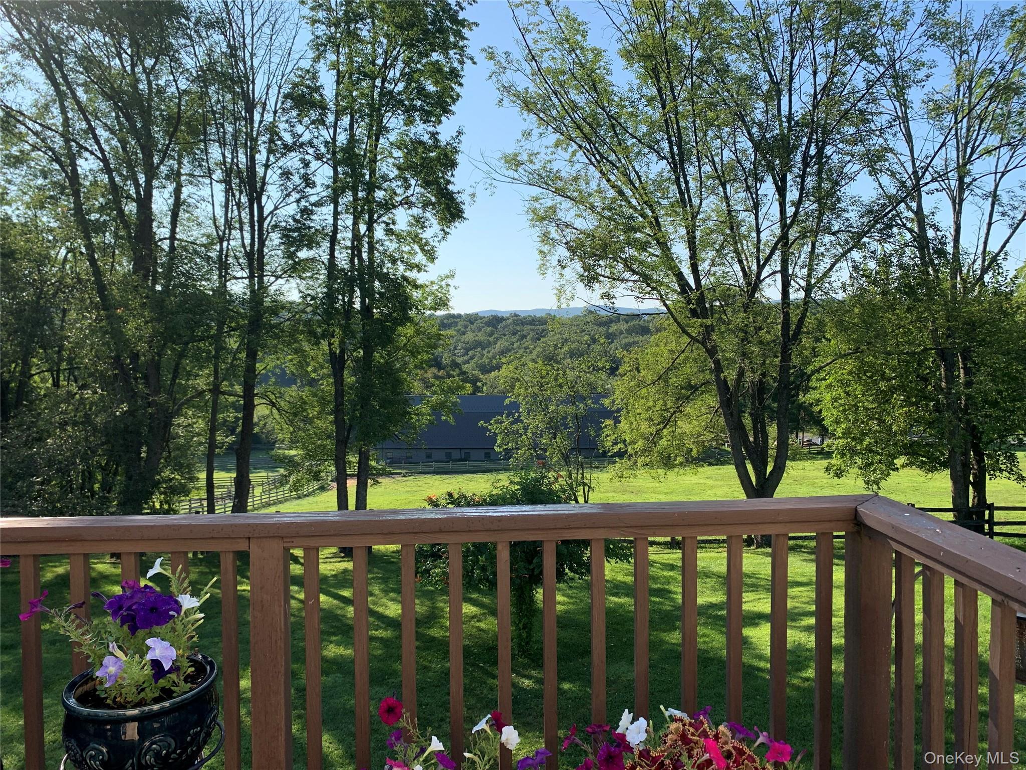 18 Almond Tree Lane, Warwick, NY 10990