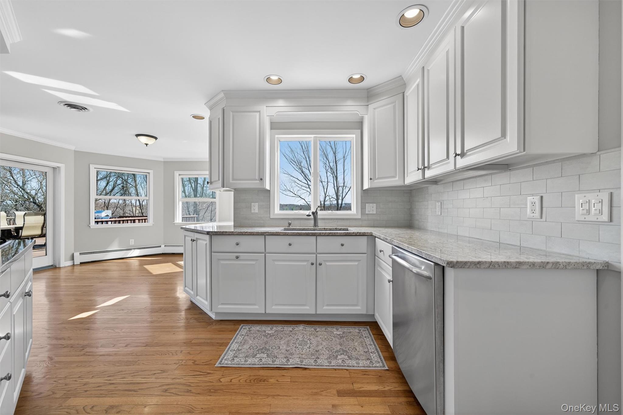 18 Almond Tree Lane, Warwick, NY 10990