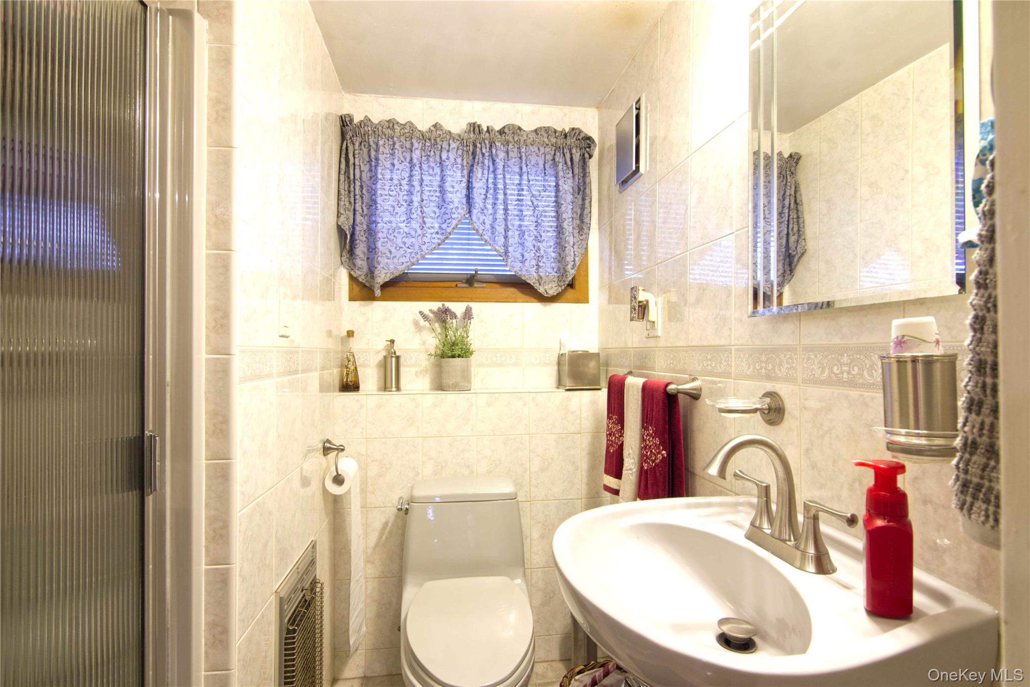 146 East Drive, Massapequa, NY 11758