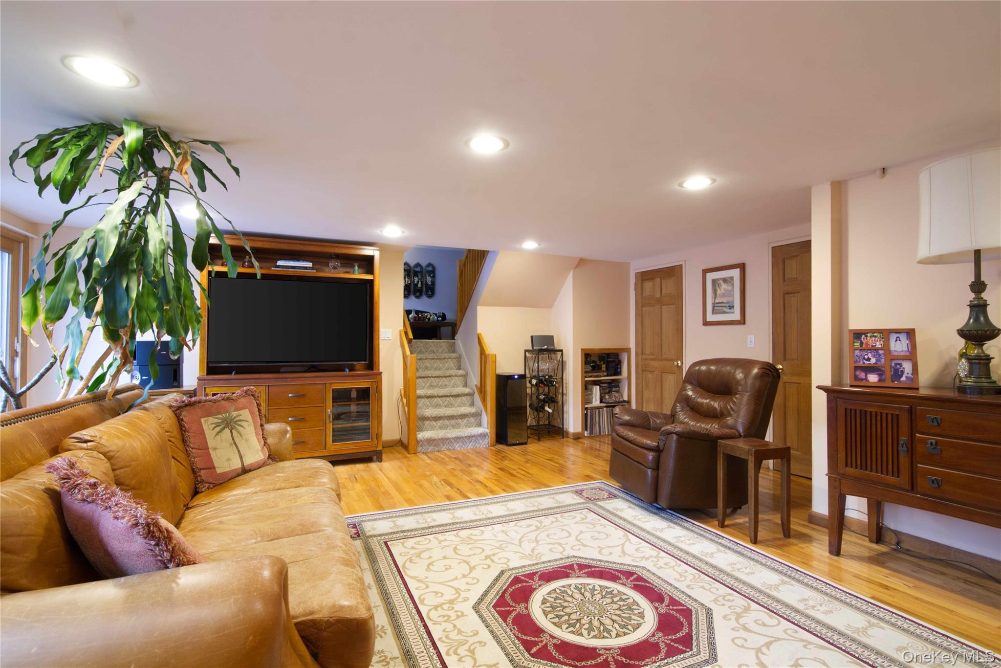 146 East Drive, Massapequa, NY 11758