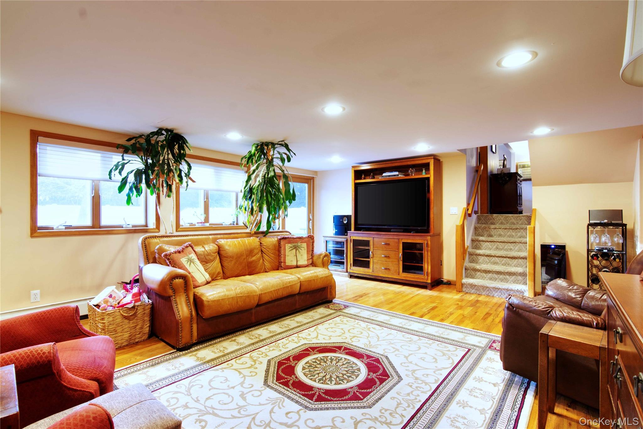 146 East Drive, Massapequa, NY 11758