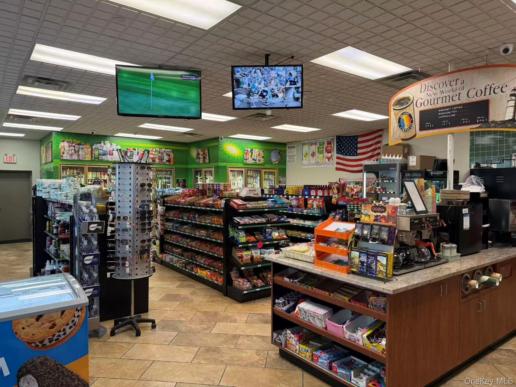 367 Sunrise Highway, West Babylon, NY 11704