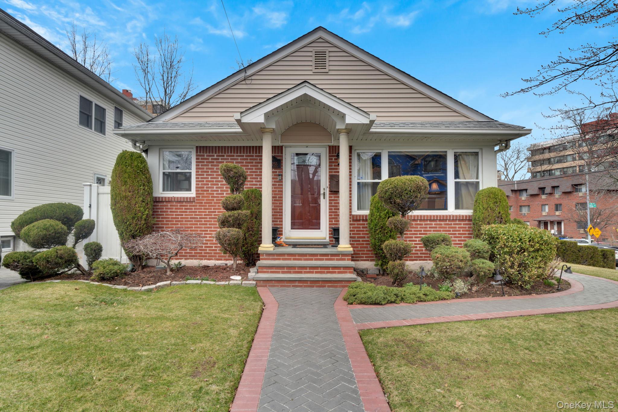 16255 12th Avenue, Whitestone, NY 11357