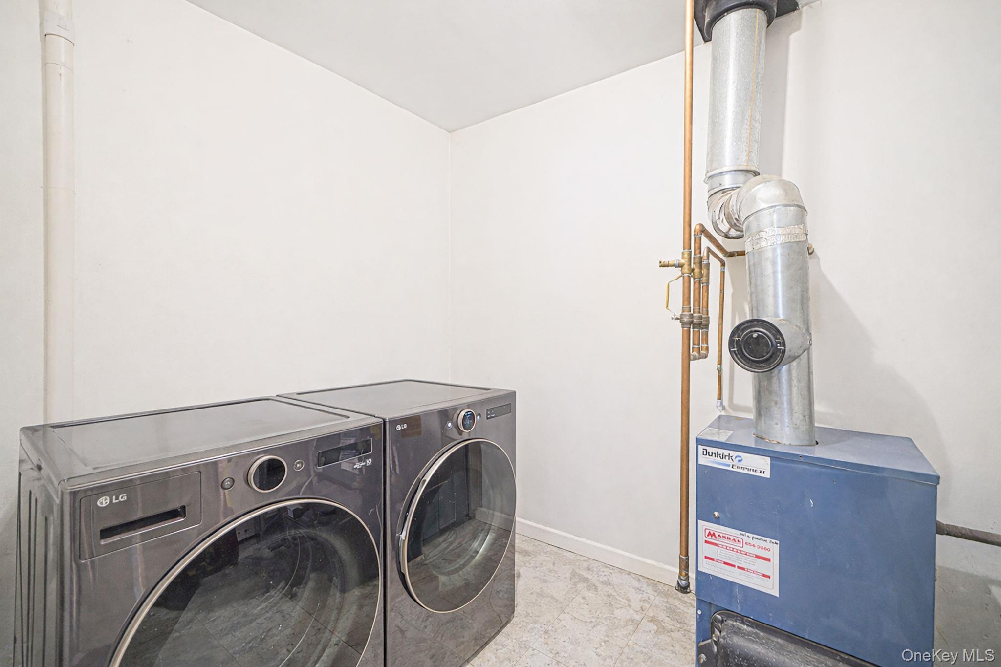 15 Vee Jay Drive, Shoreham, NY 11786