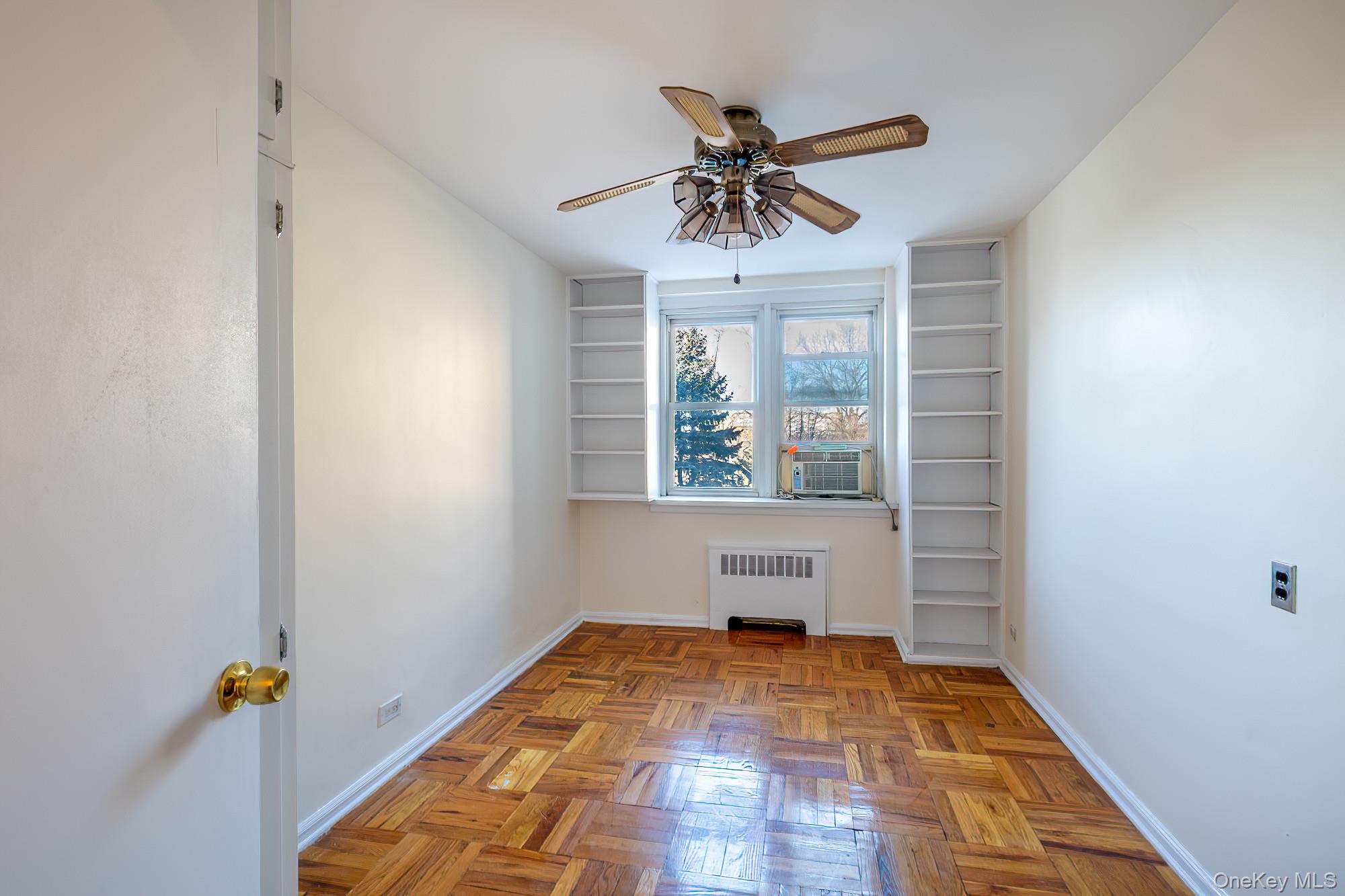 60 Knolls Crescent # 4H, Bronx, NY 10463