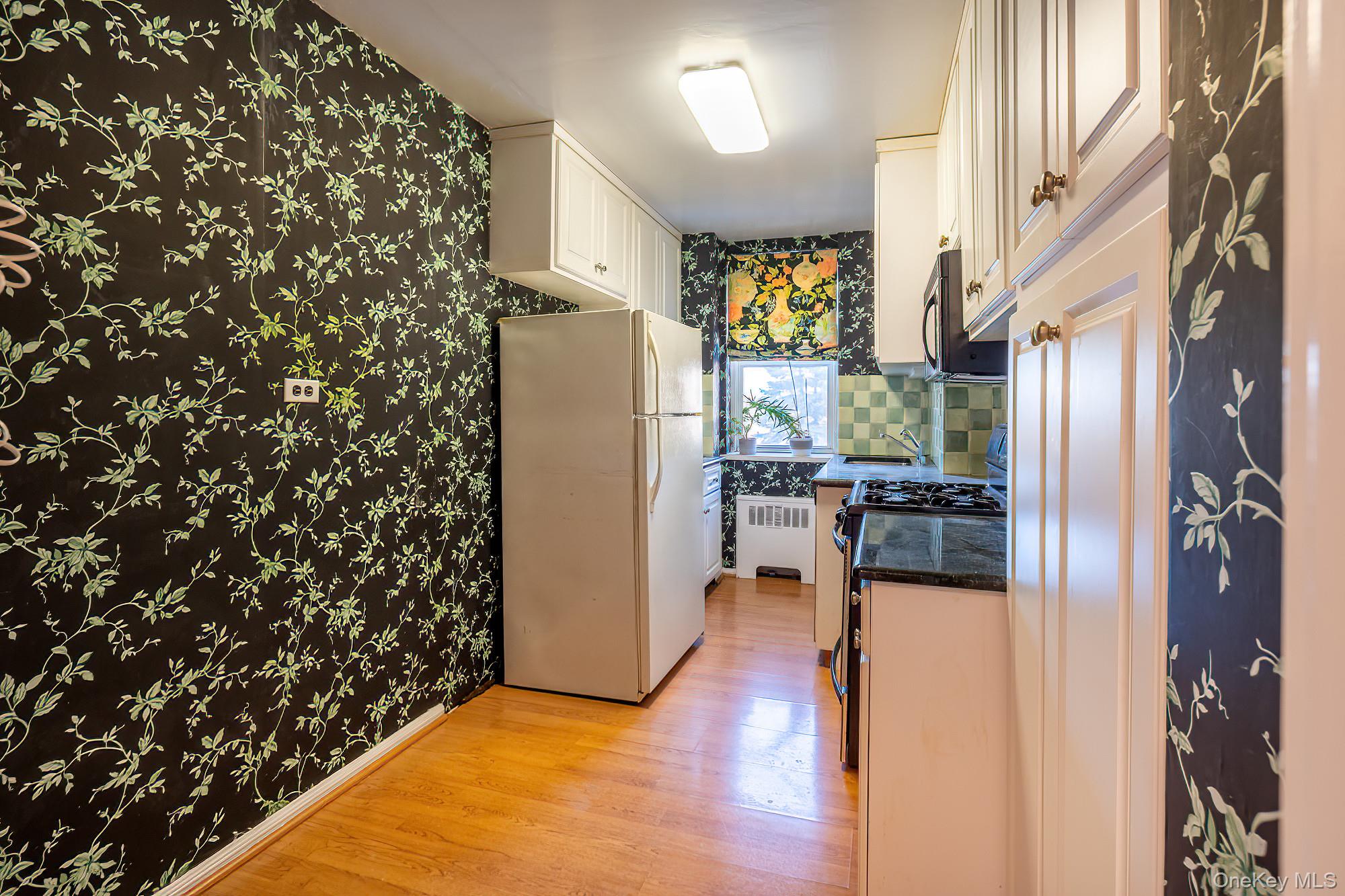 60 Knolls Crescent # 4H, Bronx, NY 10463