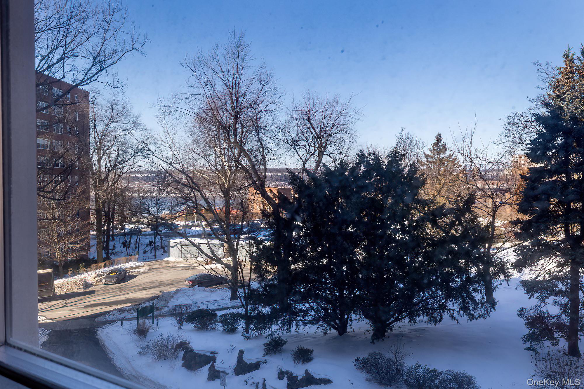 60 Knolls Crescent # 4H, Bronx, NY 10463