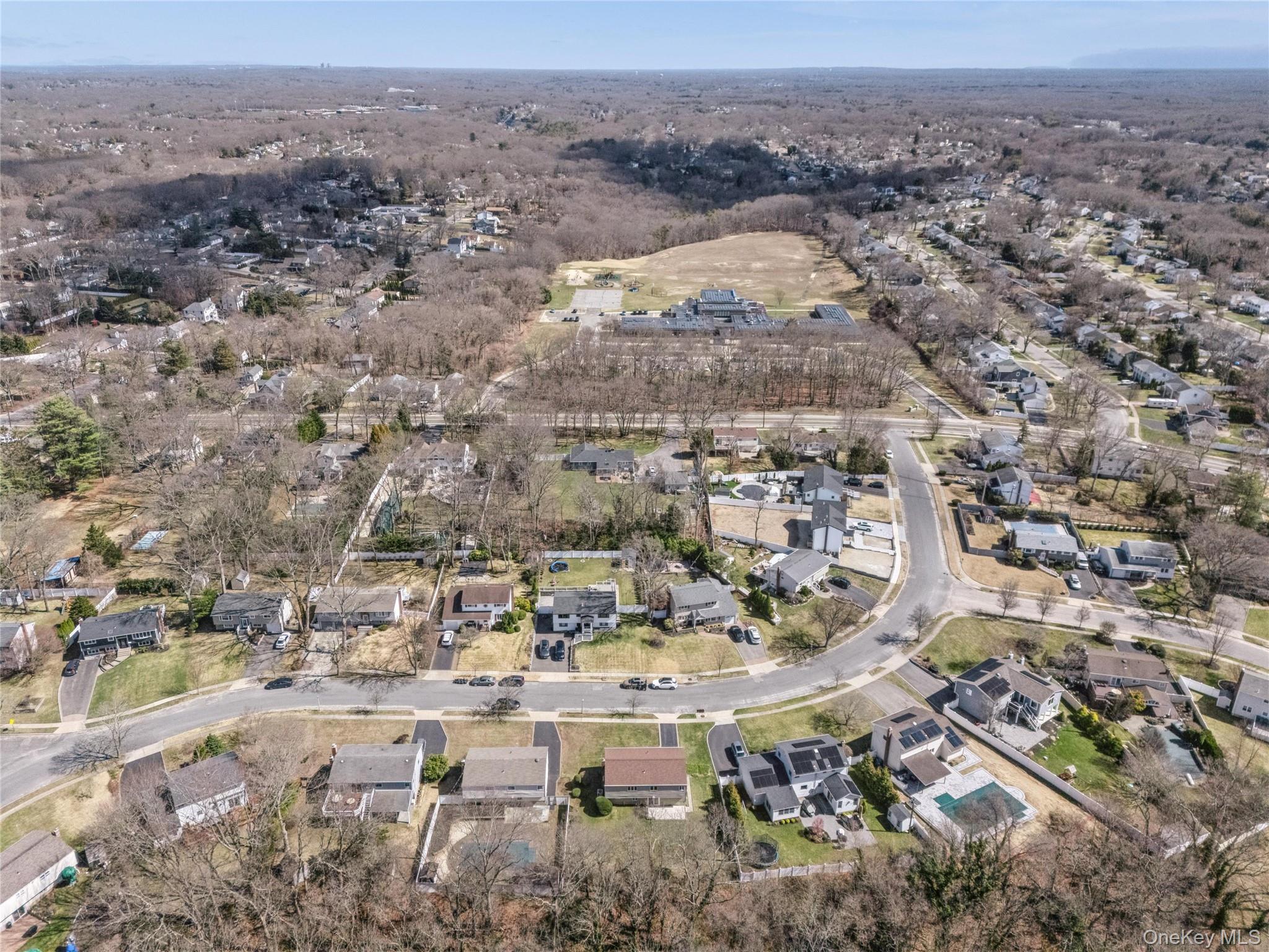 14 Wenmore Road, Commack, NY 11725