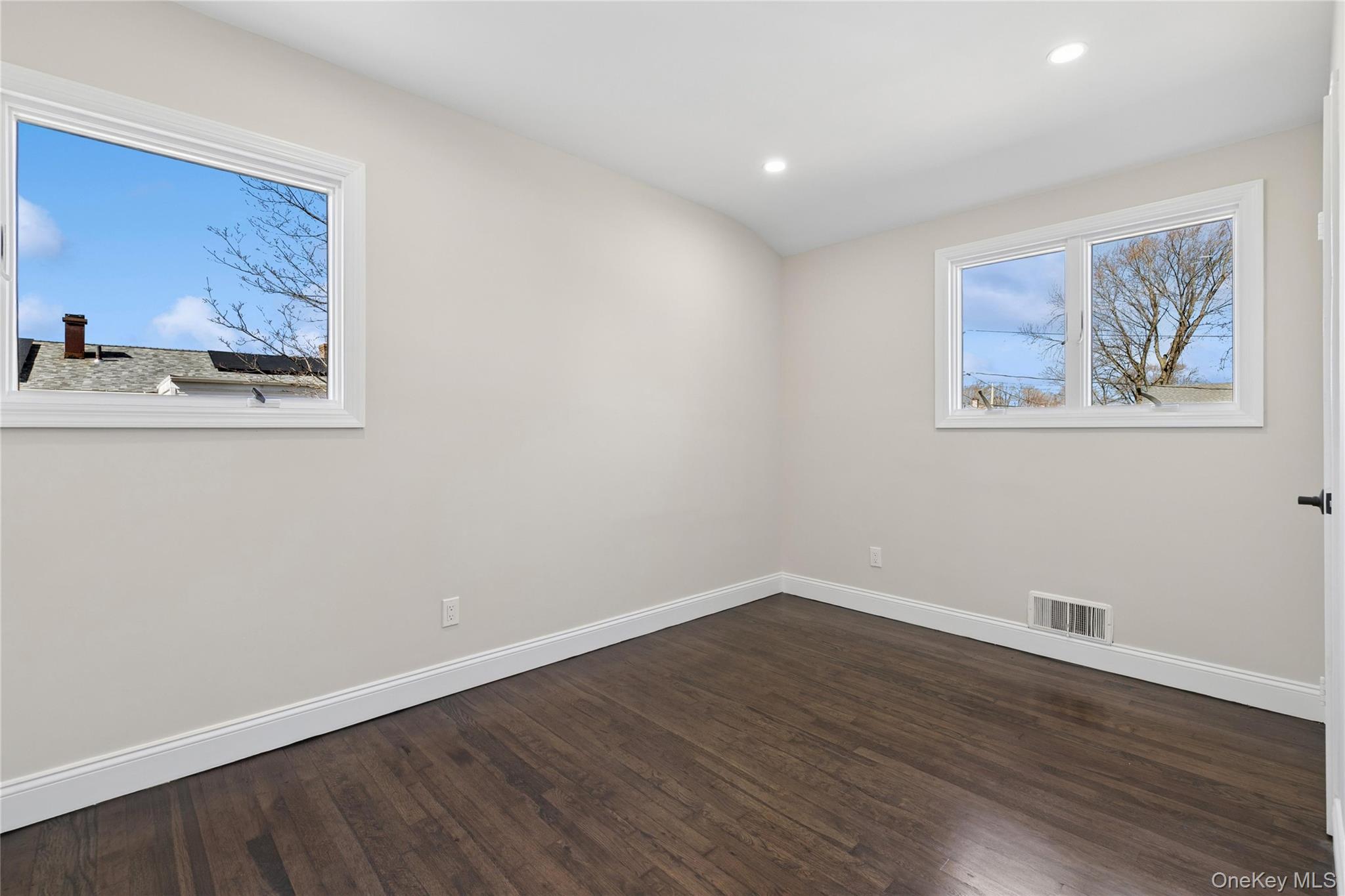 236 Vermont Avenue, Bay Shore, NY 11706