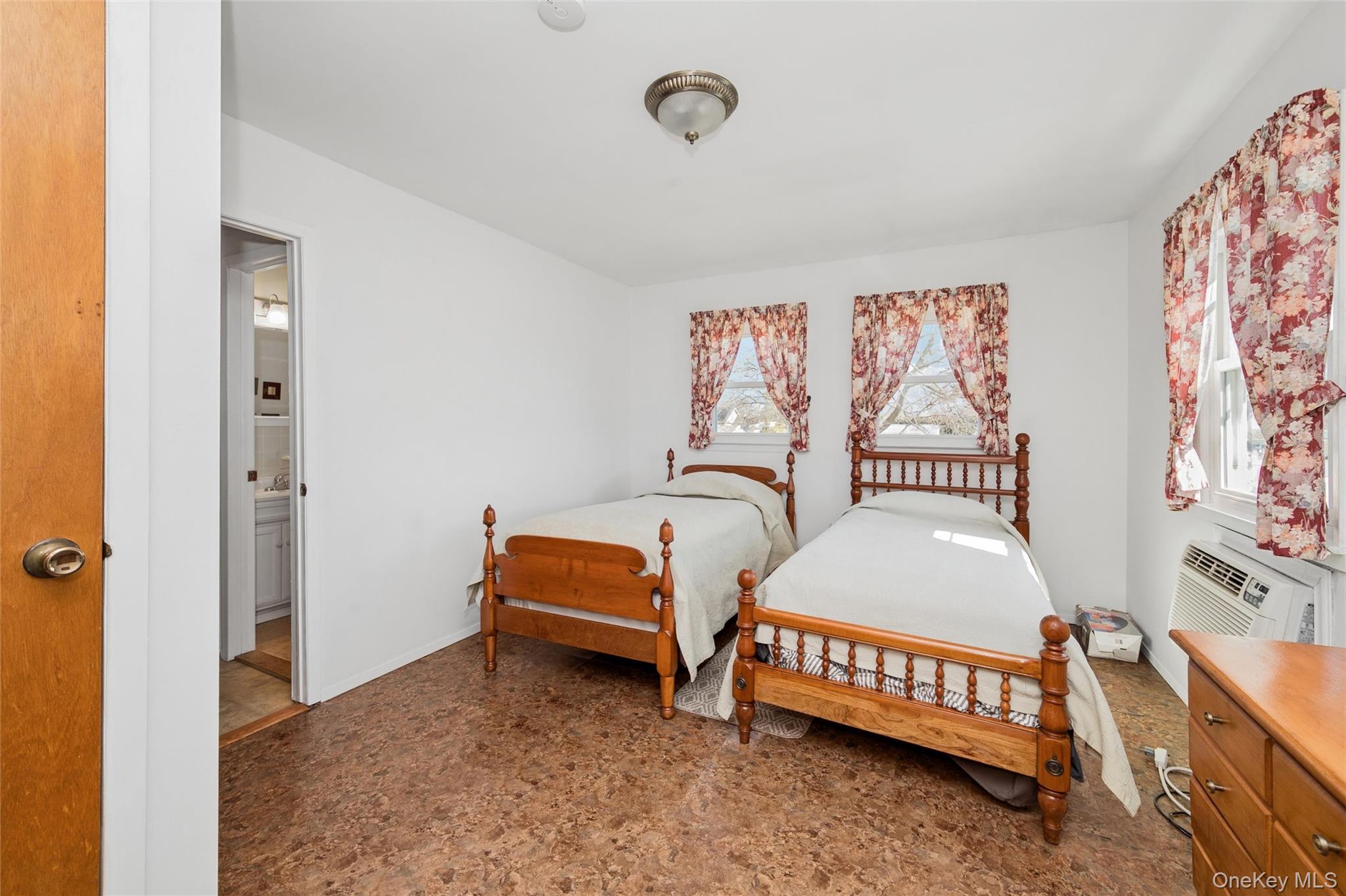 310 S 16th Street, Lindenhurst, NY 11757