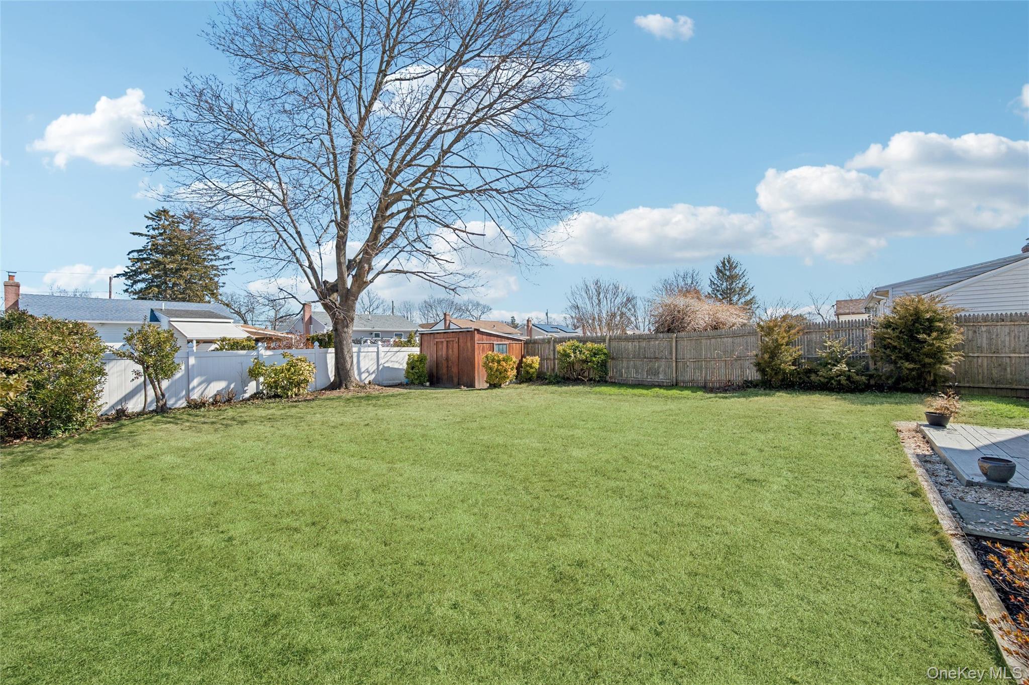 310 S 16th Street, Lindenhurst, NY 11757