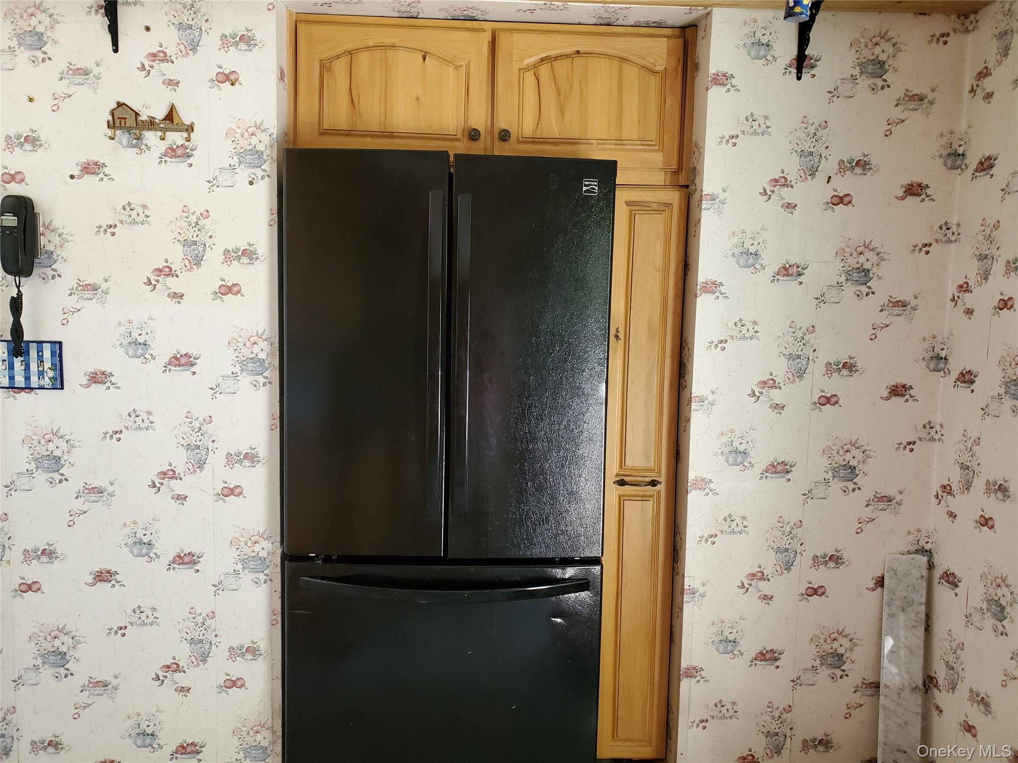 30 Jervis Avenue, Copiague, NY 11726