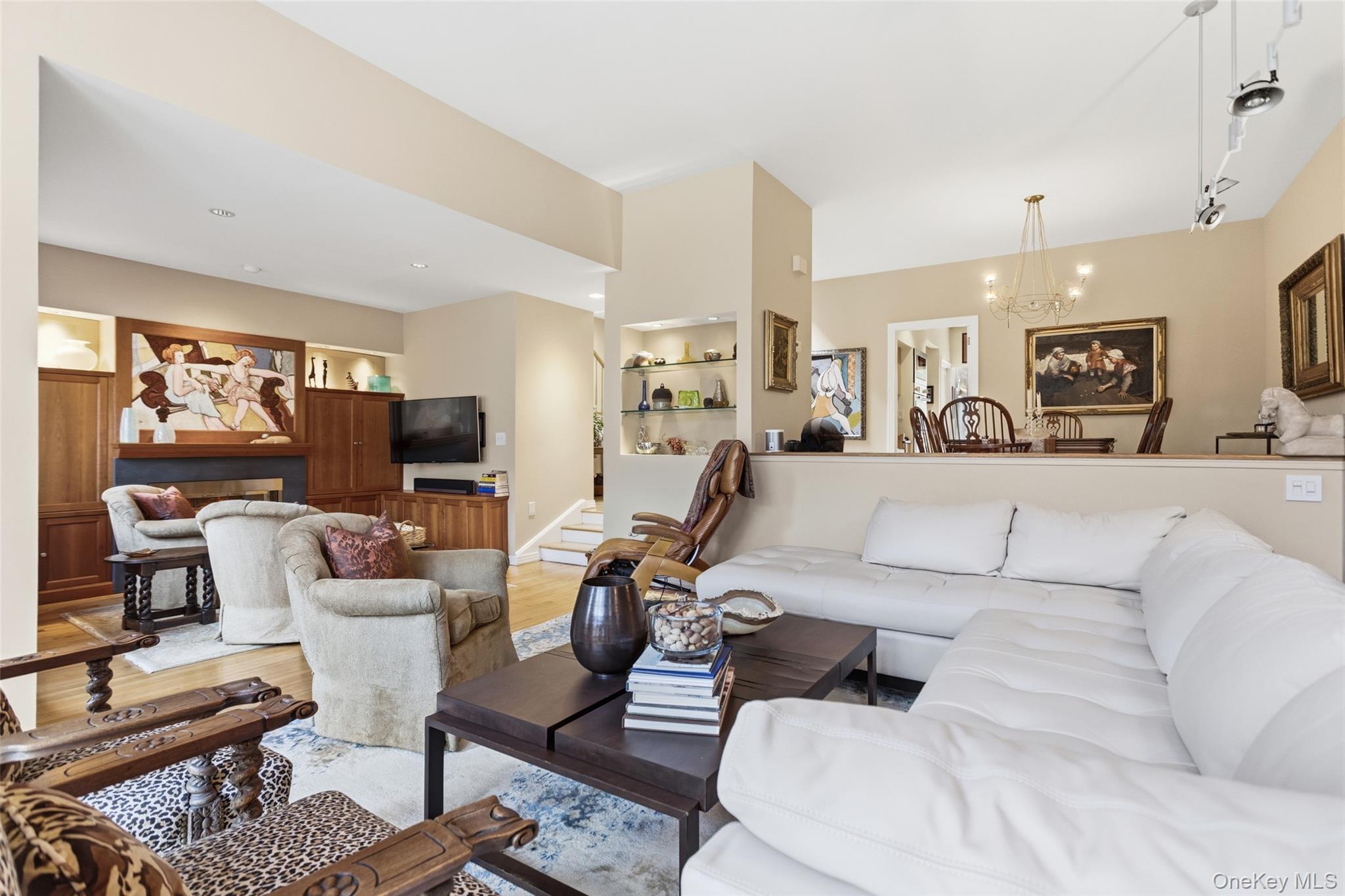 24 Beechwood Way, Briarcliff Manor, NY 10510