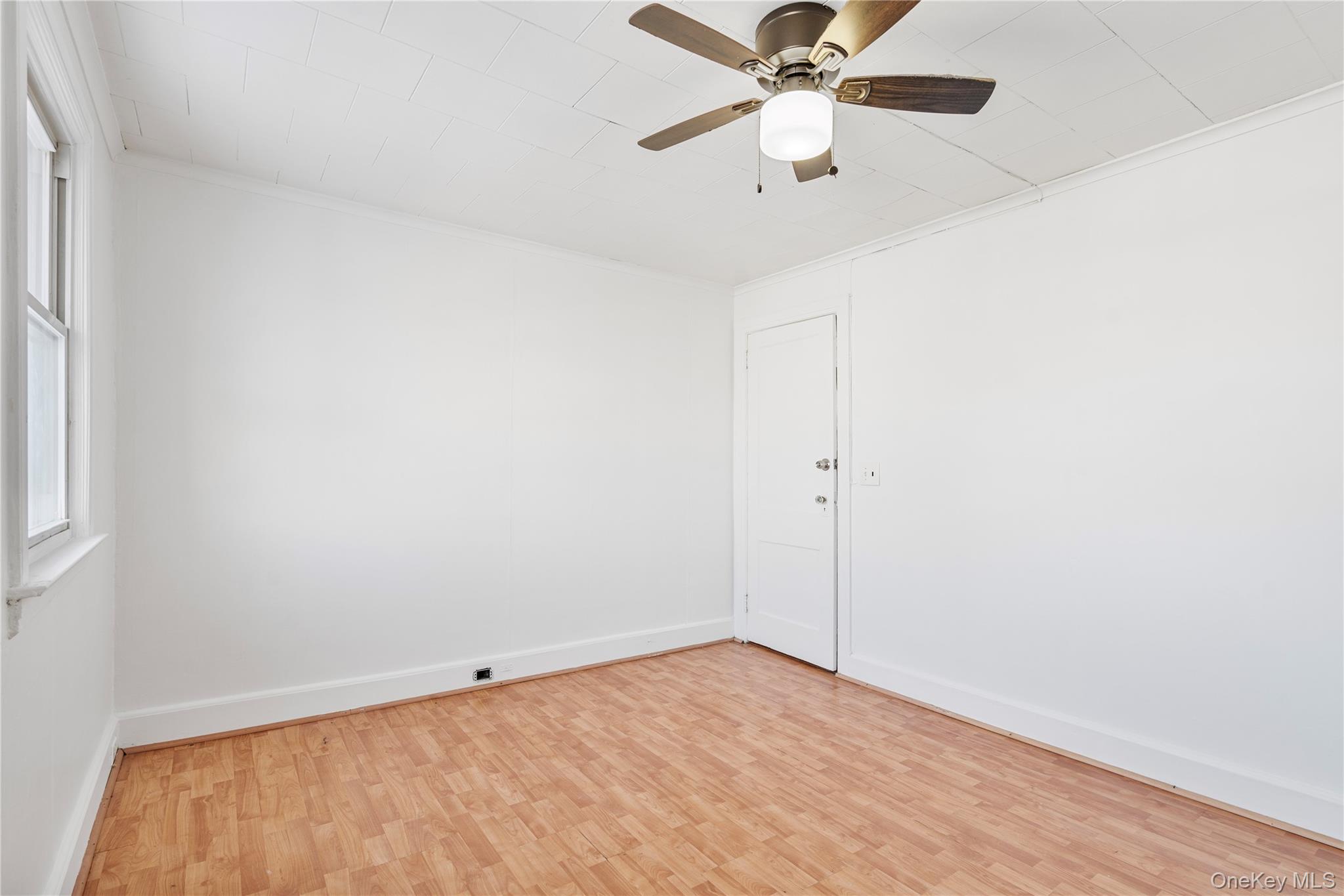 123-10 25th Road, Flushing, NY 11354