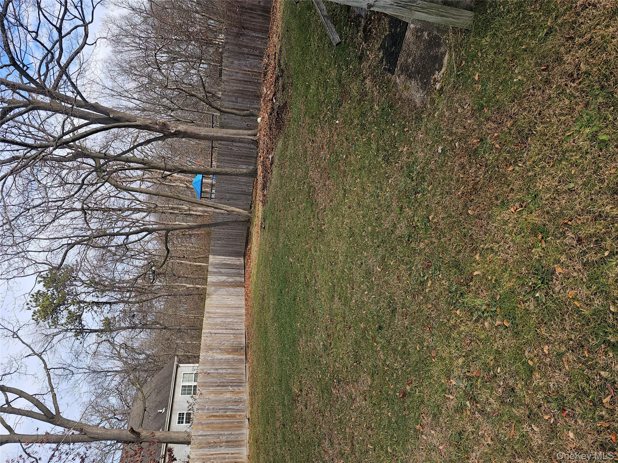 11 Holbrook Street, Bay Shore, NY 11706