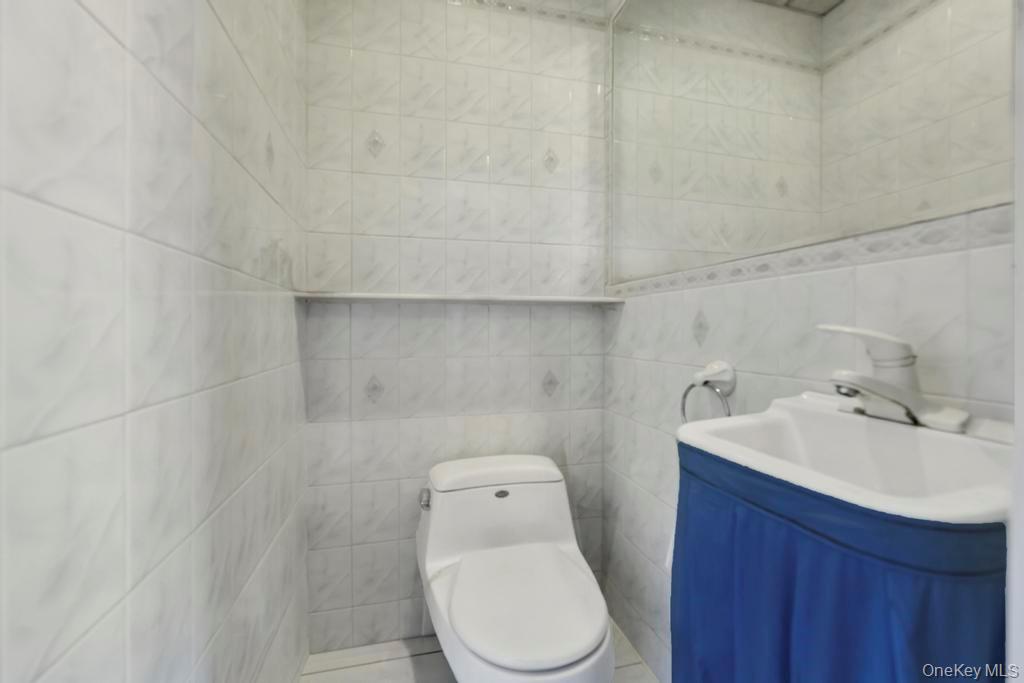 8420 Charlecote Ridge, Jamaica, NY 11432