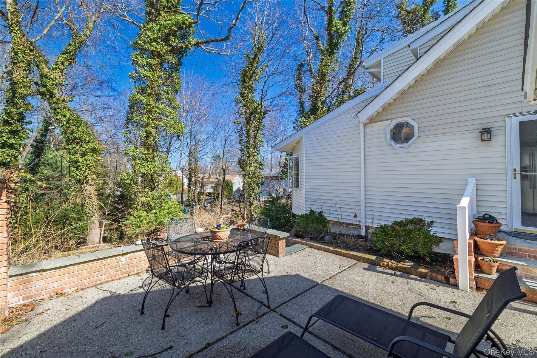 47 Elwood Road, Huntington, NY 11768