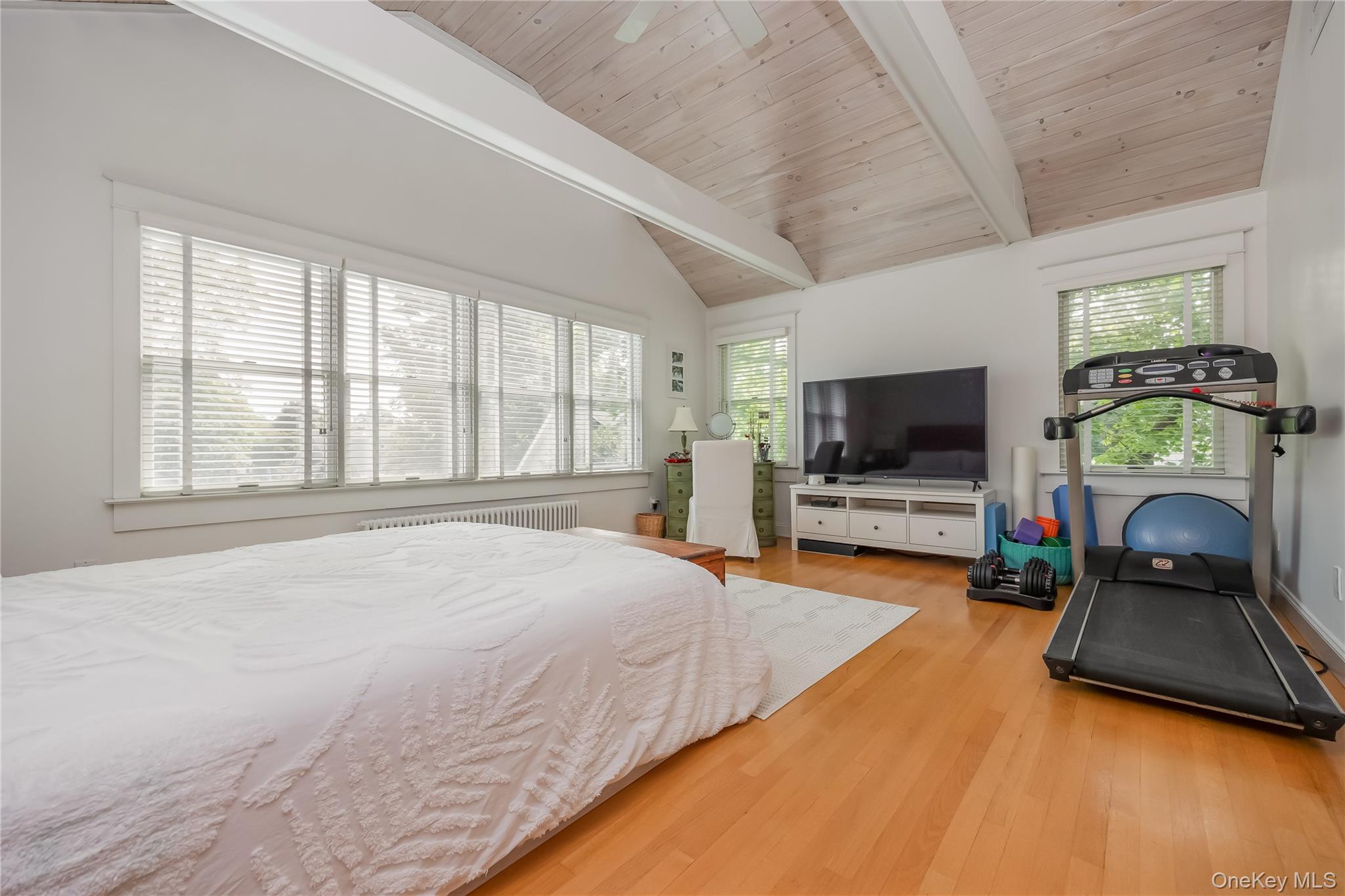 151 Church Avenue, Islip, NY 11751