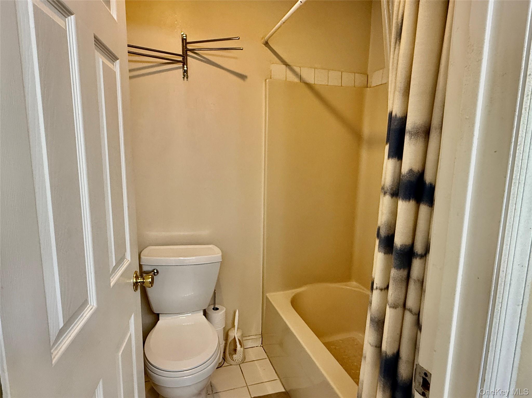 84 Tap Stone Ln, Port Jervis, NY 12771