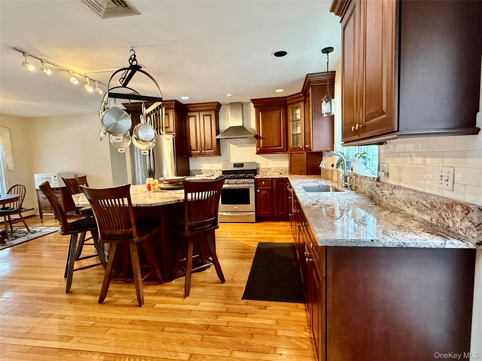 84 Tap Stone Ln, Port Jervis, NY 12771