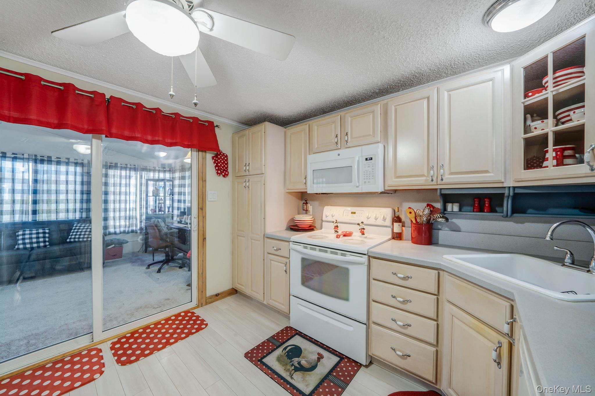 2 Dogwood Lane, Manorville, NY 11949