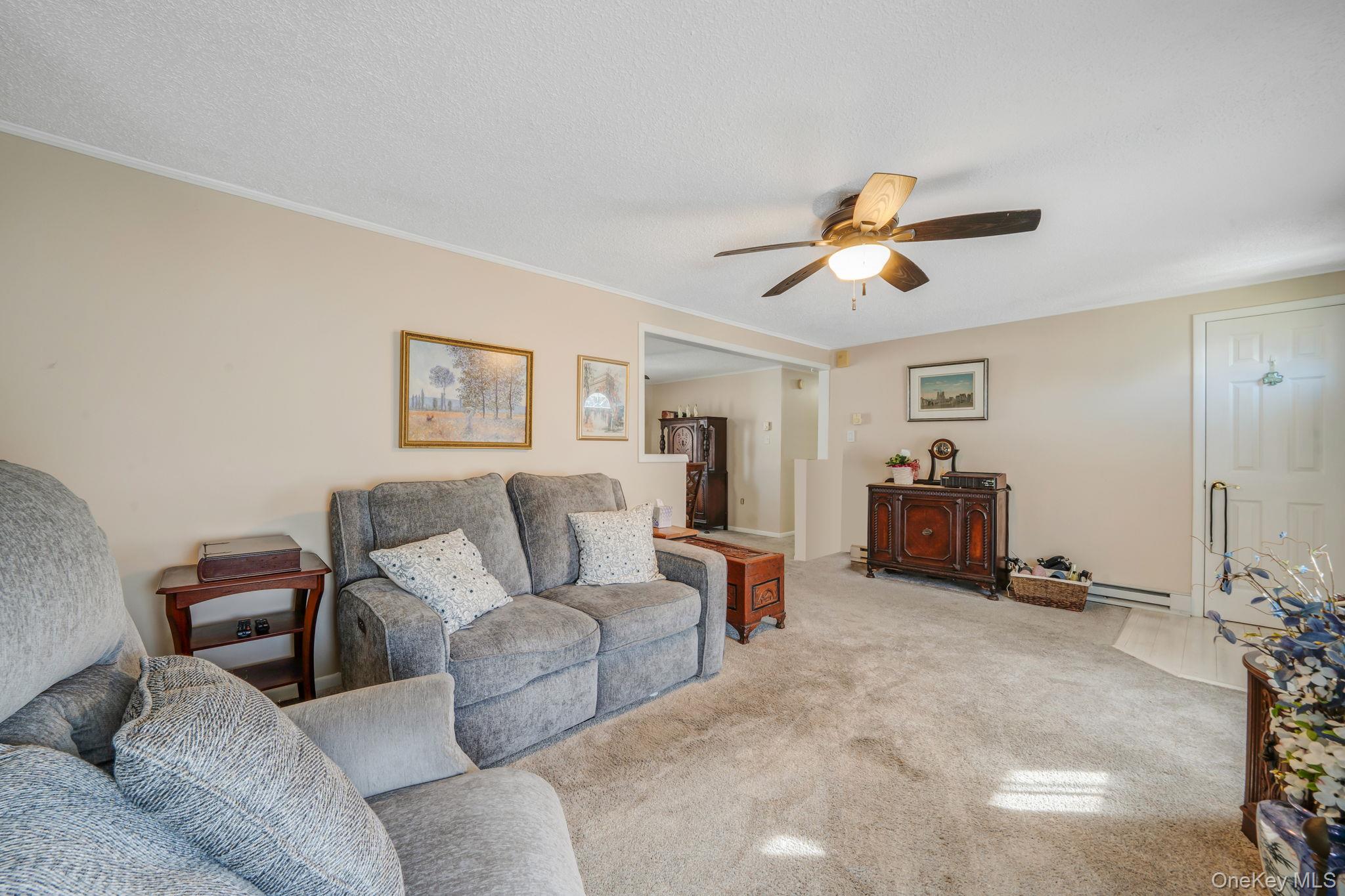 2 Dogwood Lane, Manorville, NY 11949