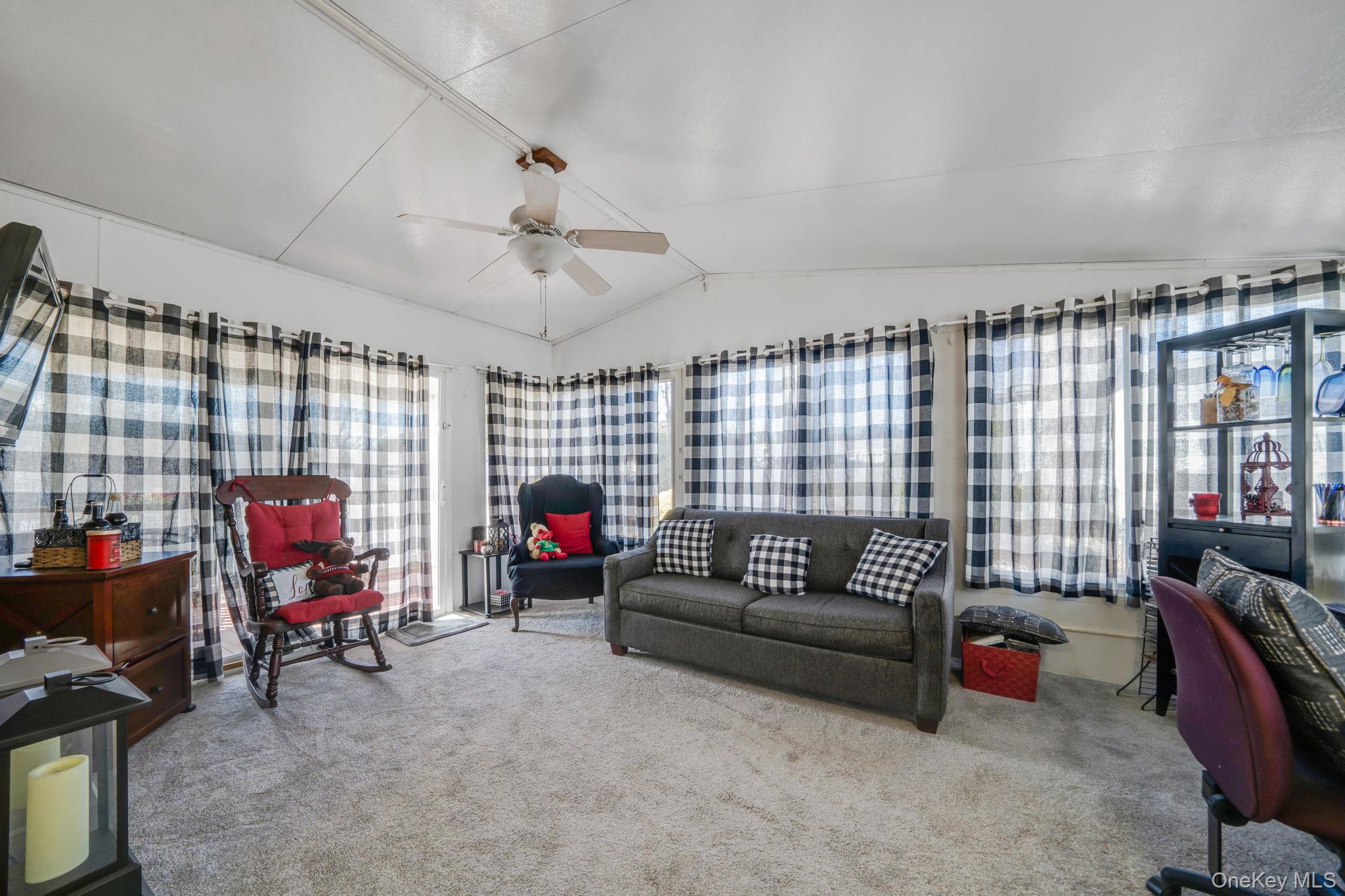 2 Dogwood Lane, Manorville, NY 11949