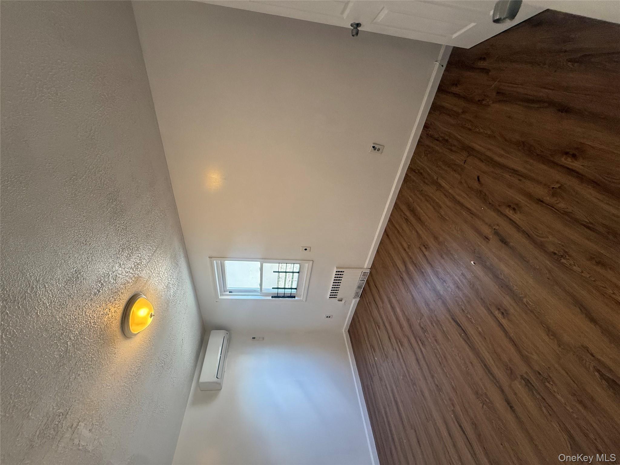 849 E 221st Street, Bronx, NY 10467