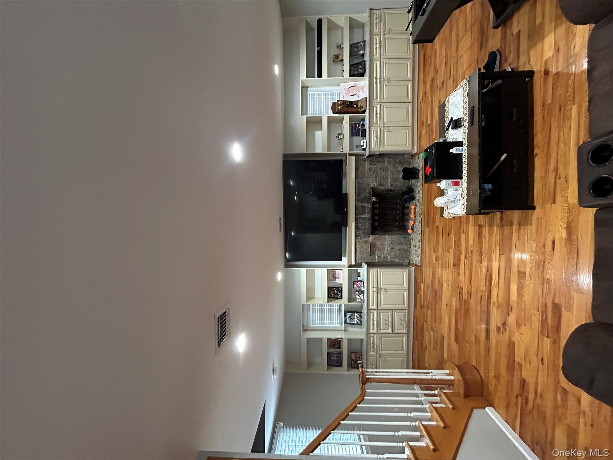 869 Demott Avenue, Baldwin, NY 11510