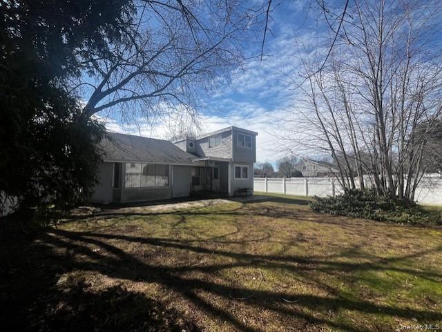 15 Elaine Place, Plainview, NY 11803