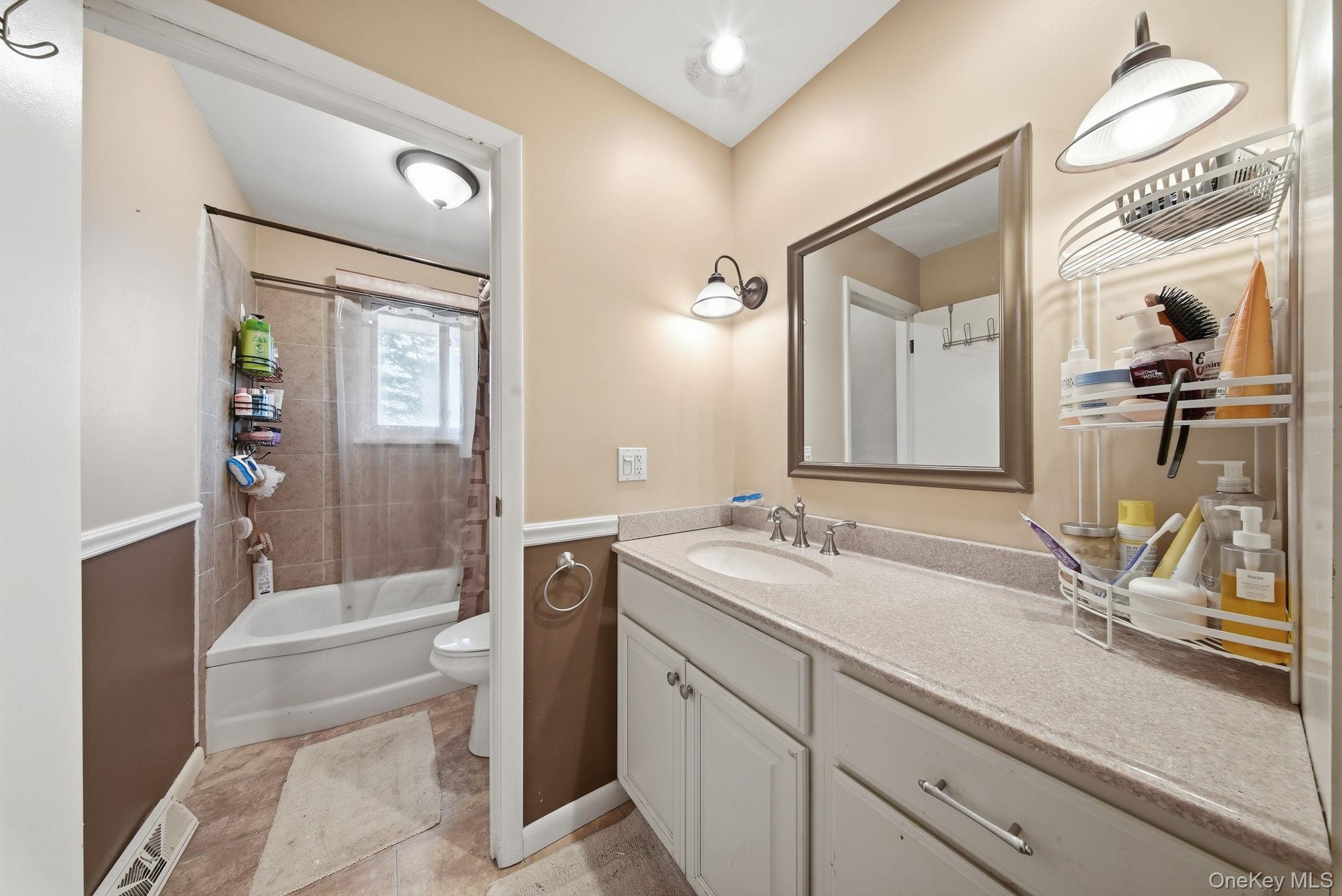 36 Vincent Drive, Middletown, NY 10940