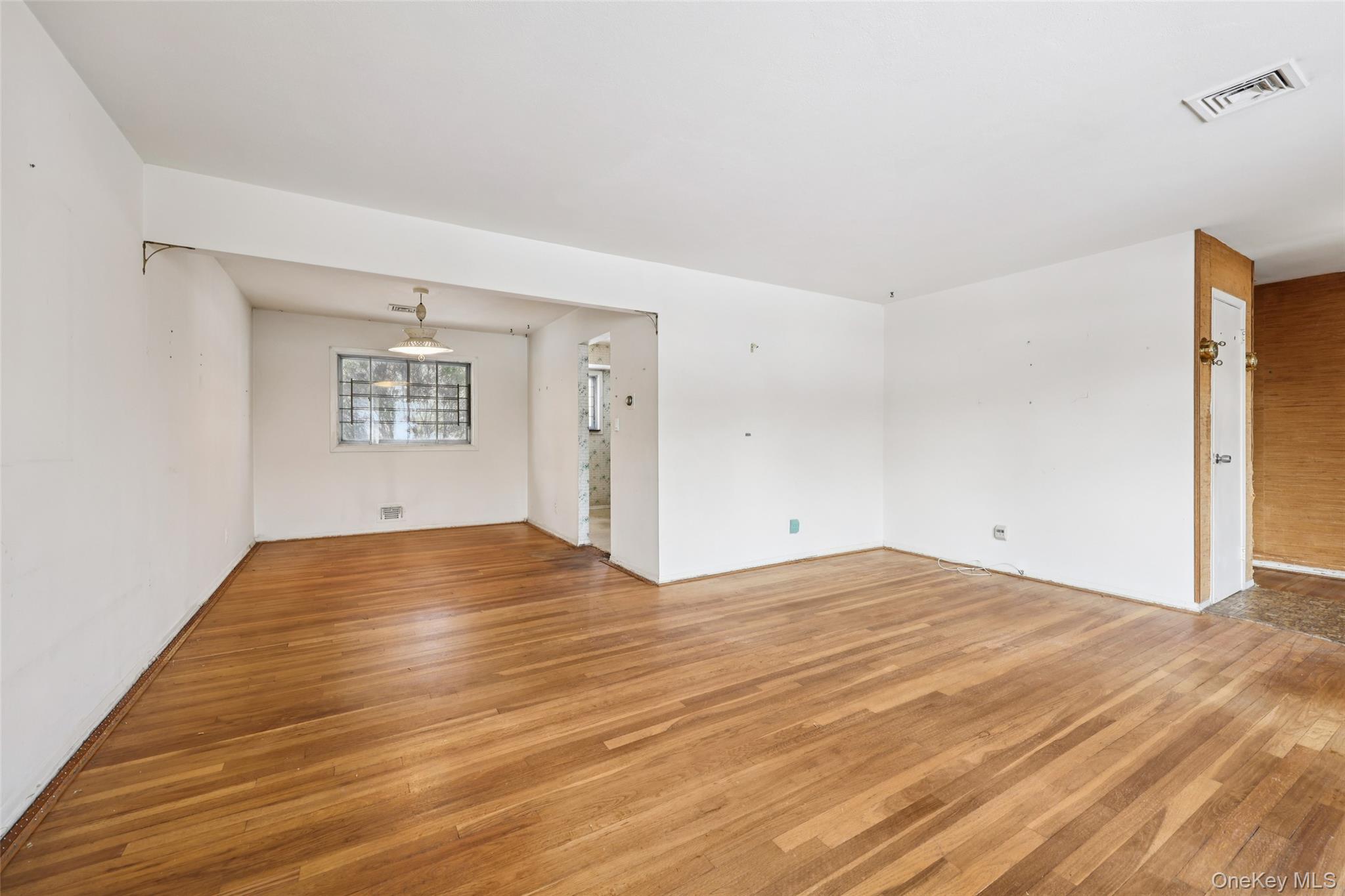 25 Freund Drive, Nanuet, NY 10954