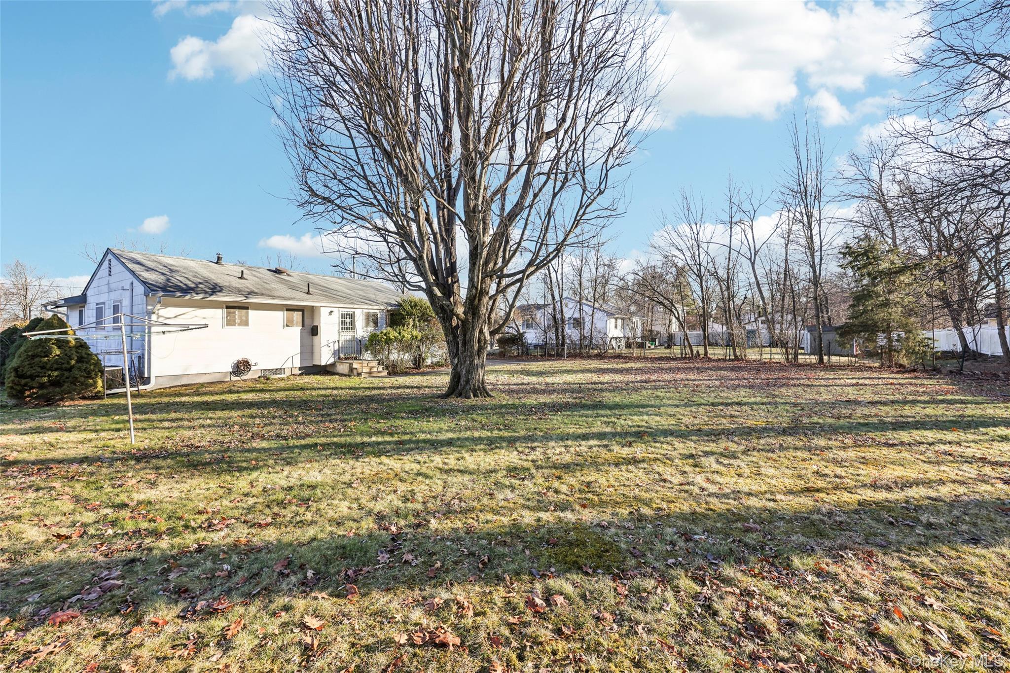 25 Freund Drive, Nanuet, NY 10954