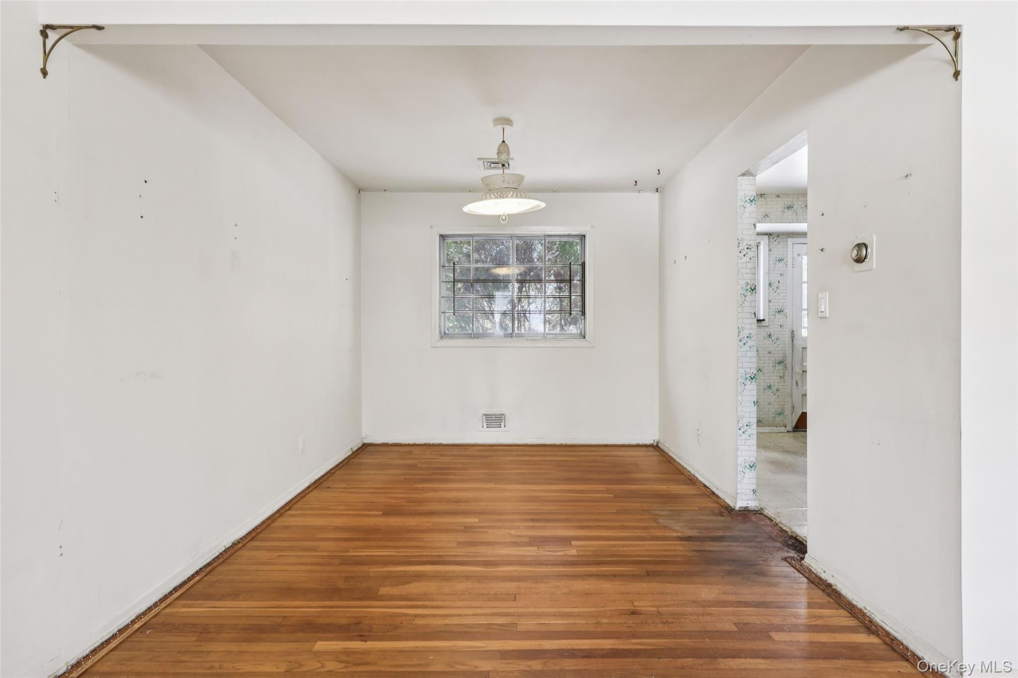 25 Freund Drive, Nanuet, NY 10954