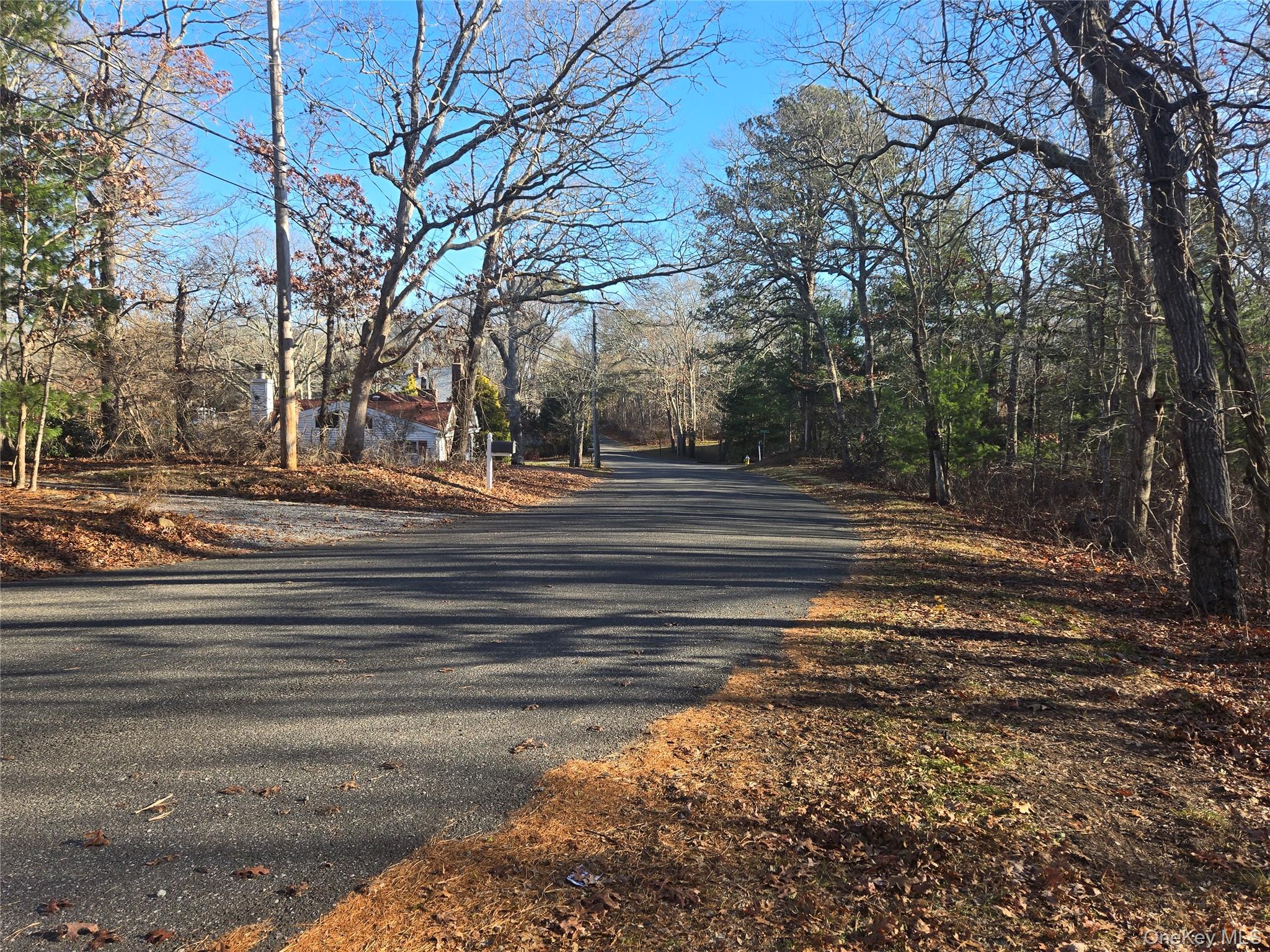 68 Big Fresh Pond Road, Southampton, NY 11968