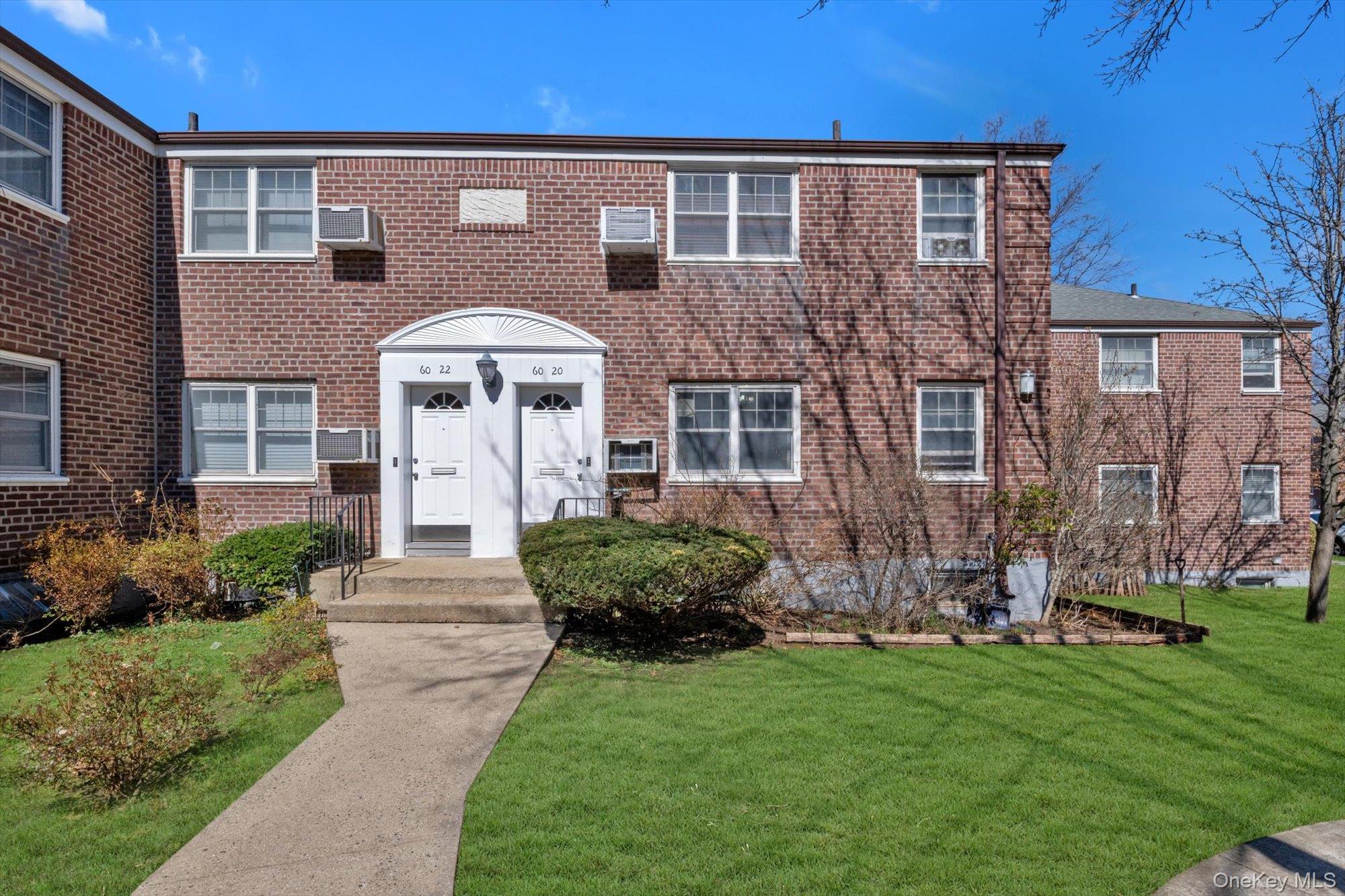 60-22 251st Street # #2-504, Little Neck, NY 11362