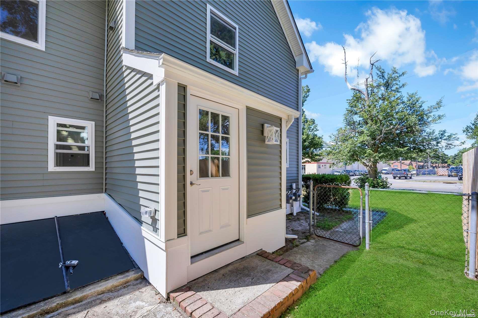 177 Waverly Avenue # Second Floor, Patchogue, NY 11772