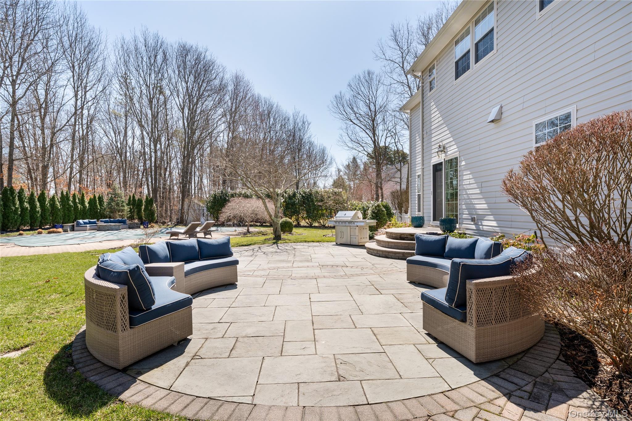 7 Framingham Lane, Shoreham, NY 11786