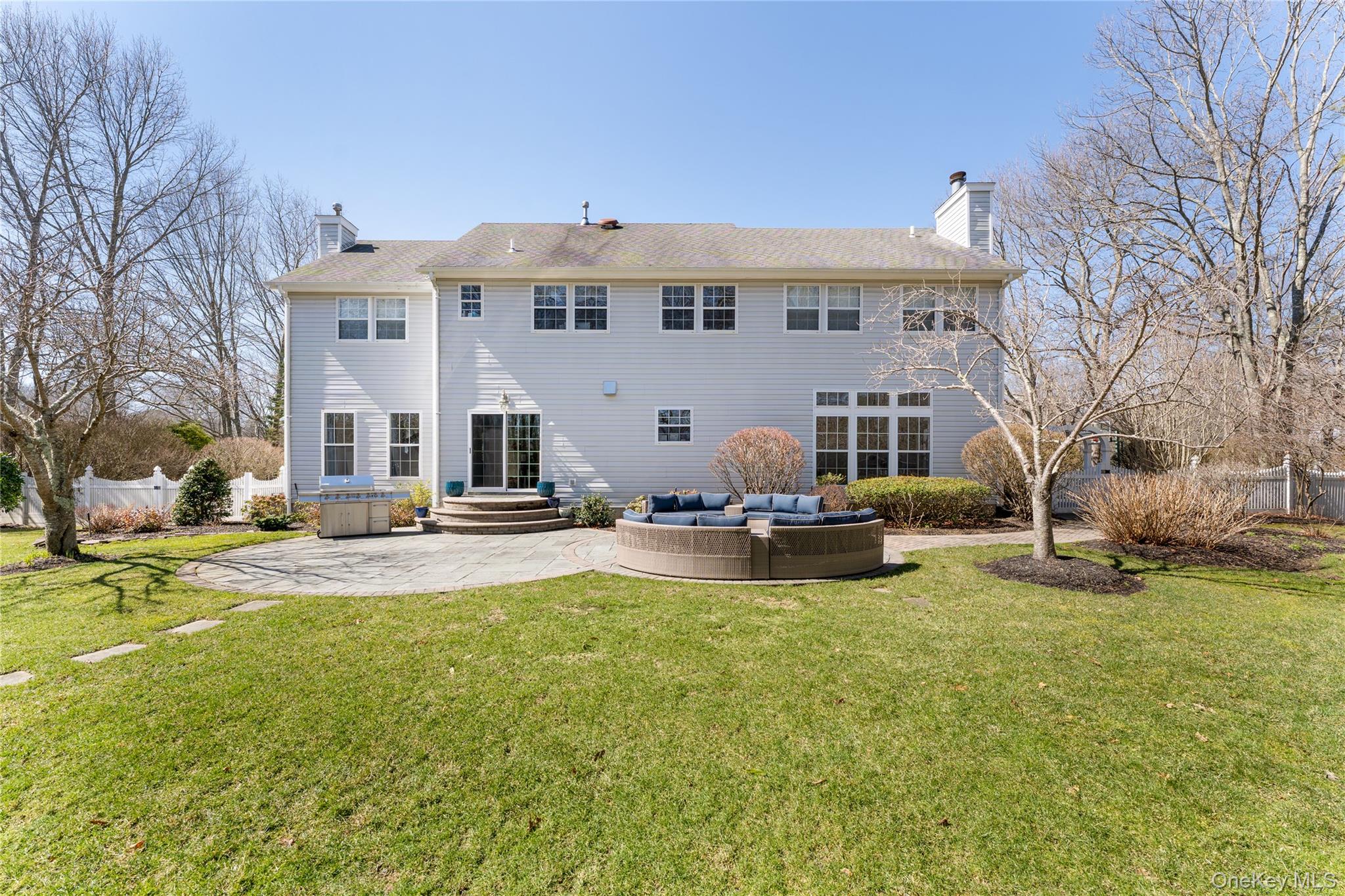 7 Framingham Lane, Shoreham, NY 11786