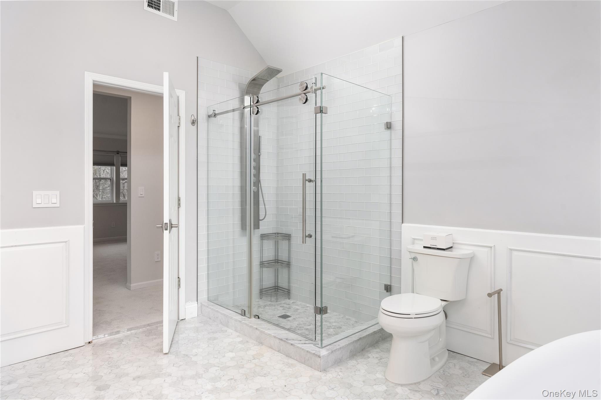 7 Framingham Lane, Shoreham, NY 11786