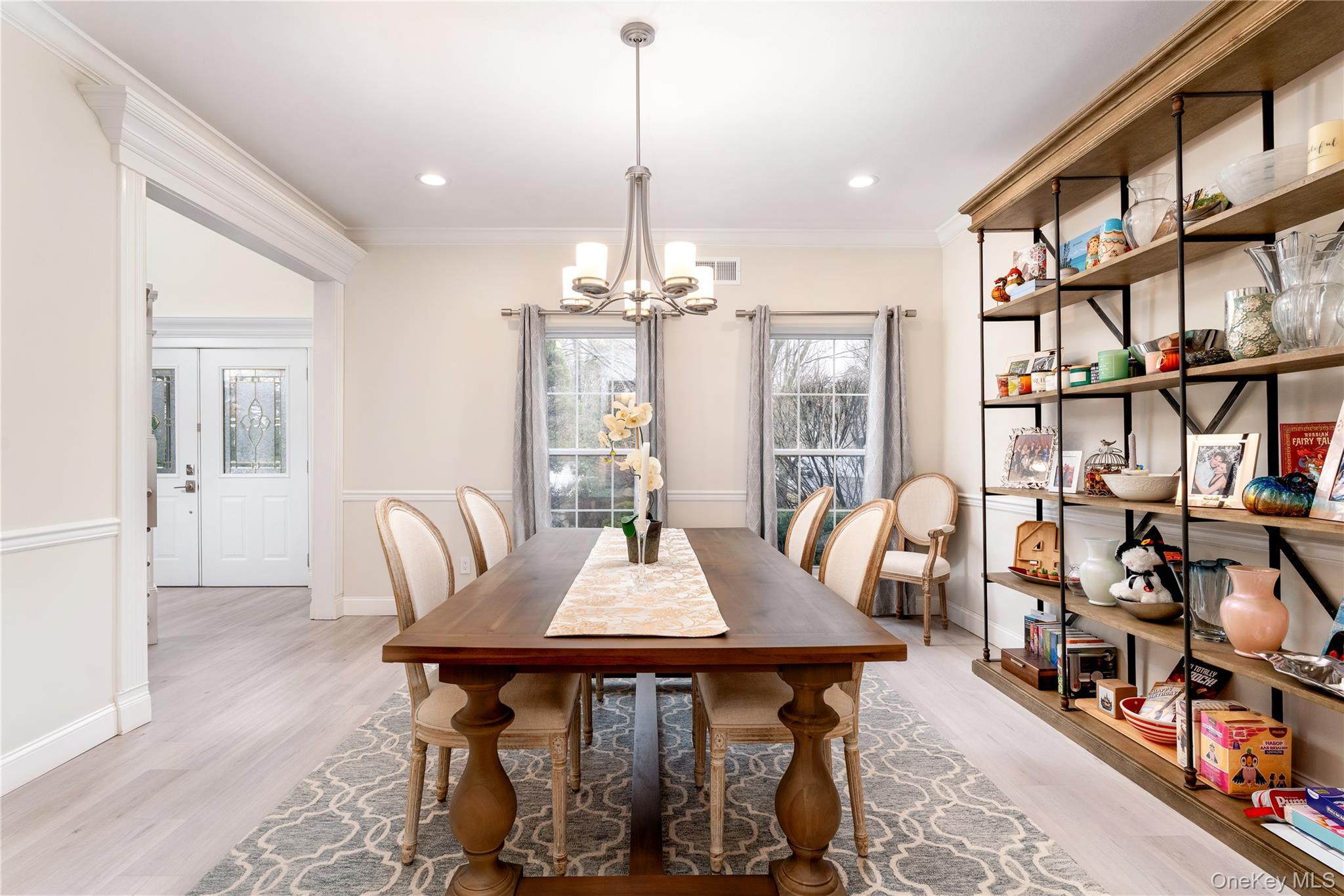 7 Framingham Lane, Shoreham, NY 11786