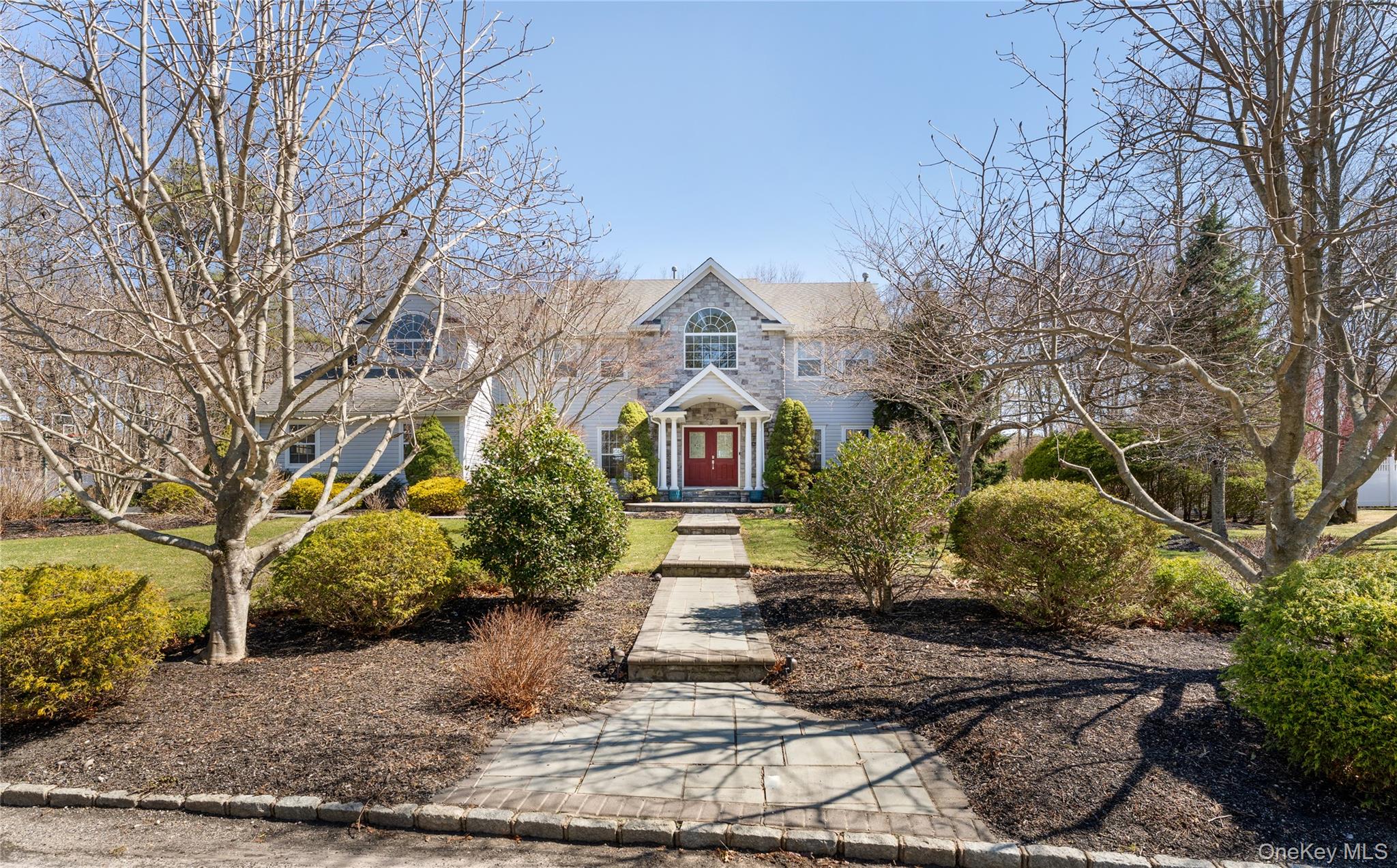 7 Framingham Lane, Shoreham, NY 11786