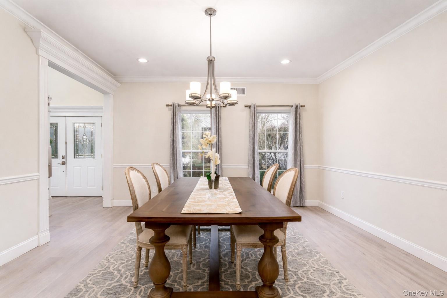 7 Framingham Lane, Shoreham, NY 11786