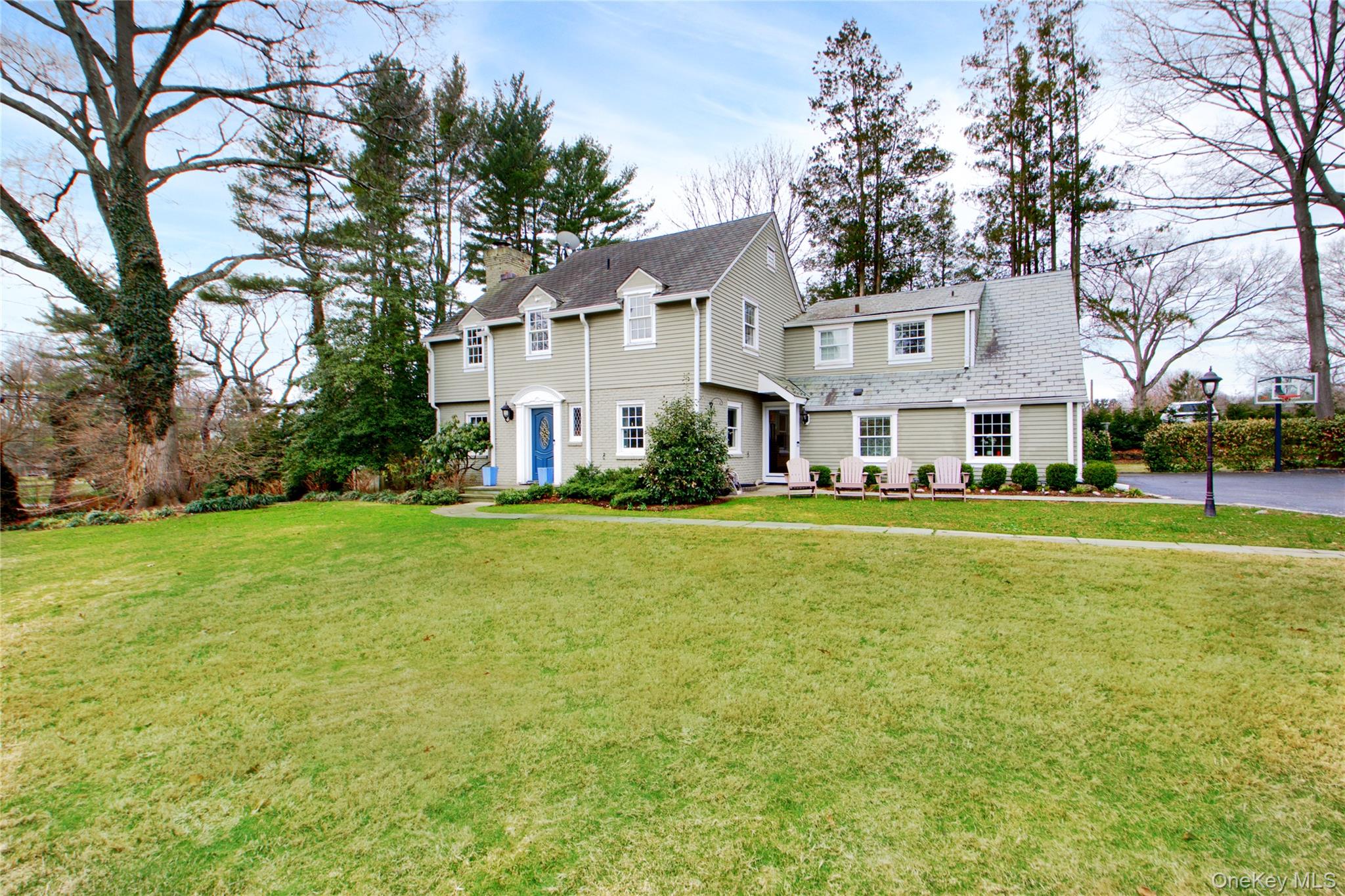 109 Country Club Drive, Port Washington, NY 11050