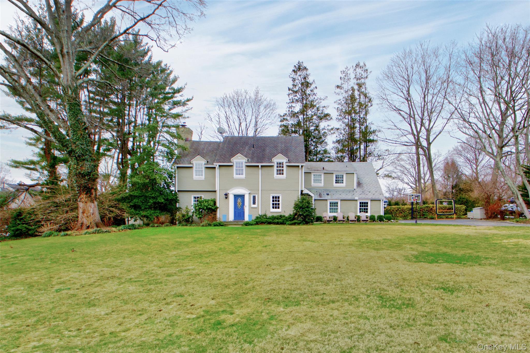 109 Country Club Drive, Port Washington, NY 11050