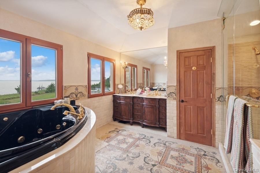 13 Seatuck Lane, Remsenburg, NY 11960