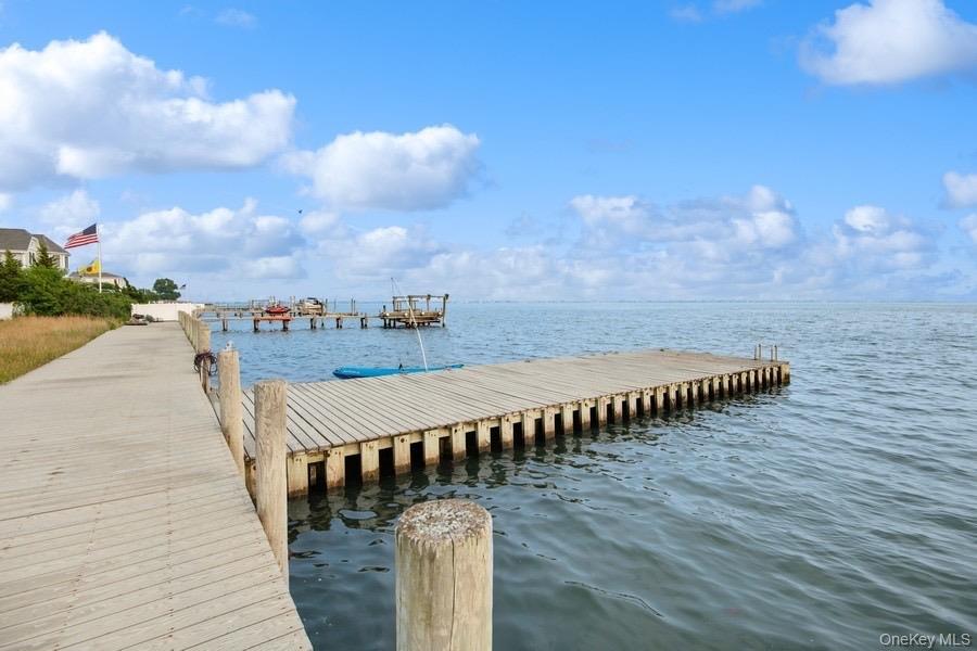 13 Seatuck Lane, Remsenburg, NY 11960