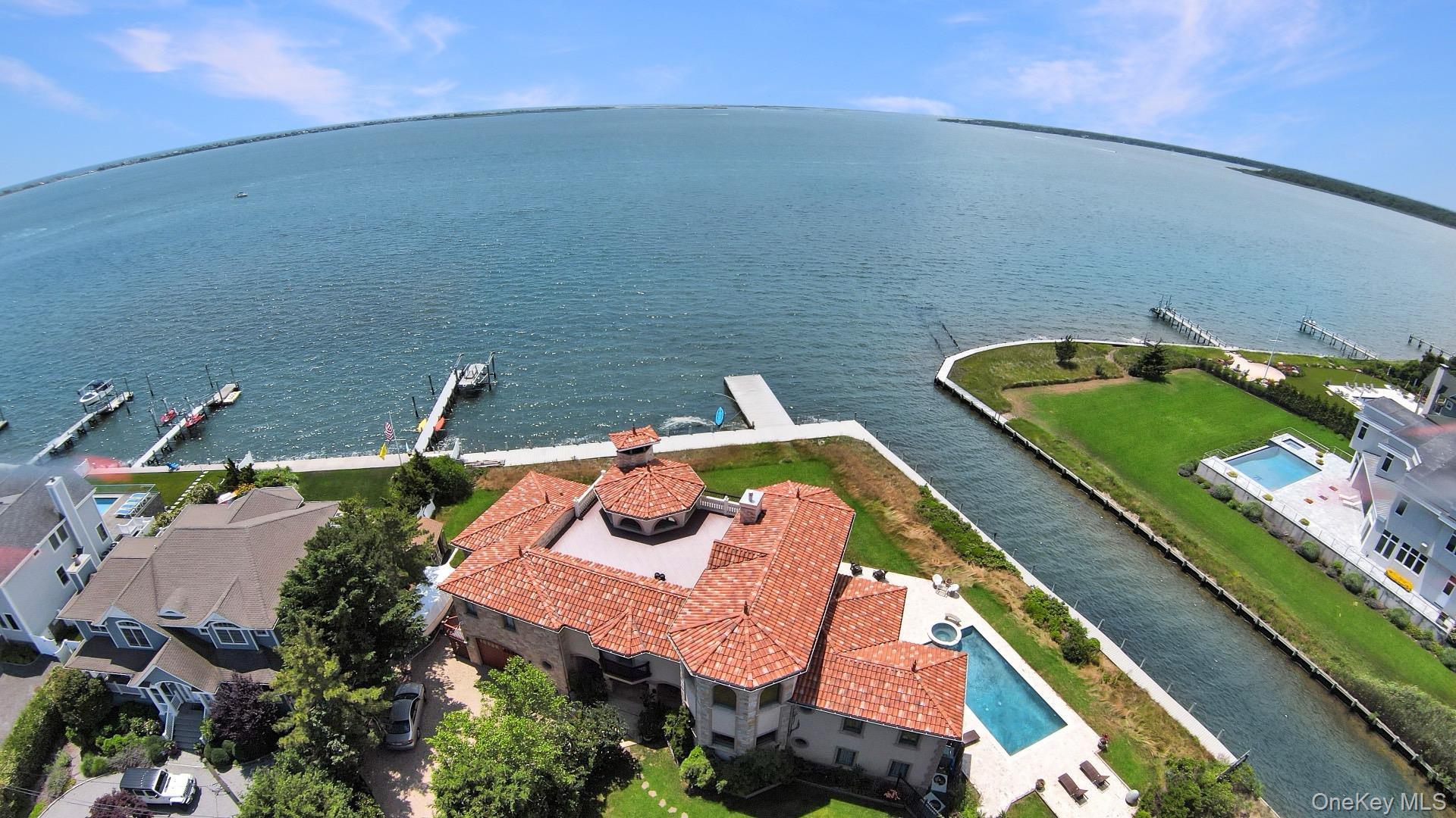 13 Seatuck Lane, Remsenburg, NY 11960