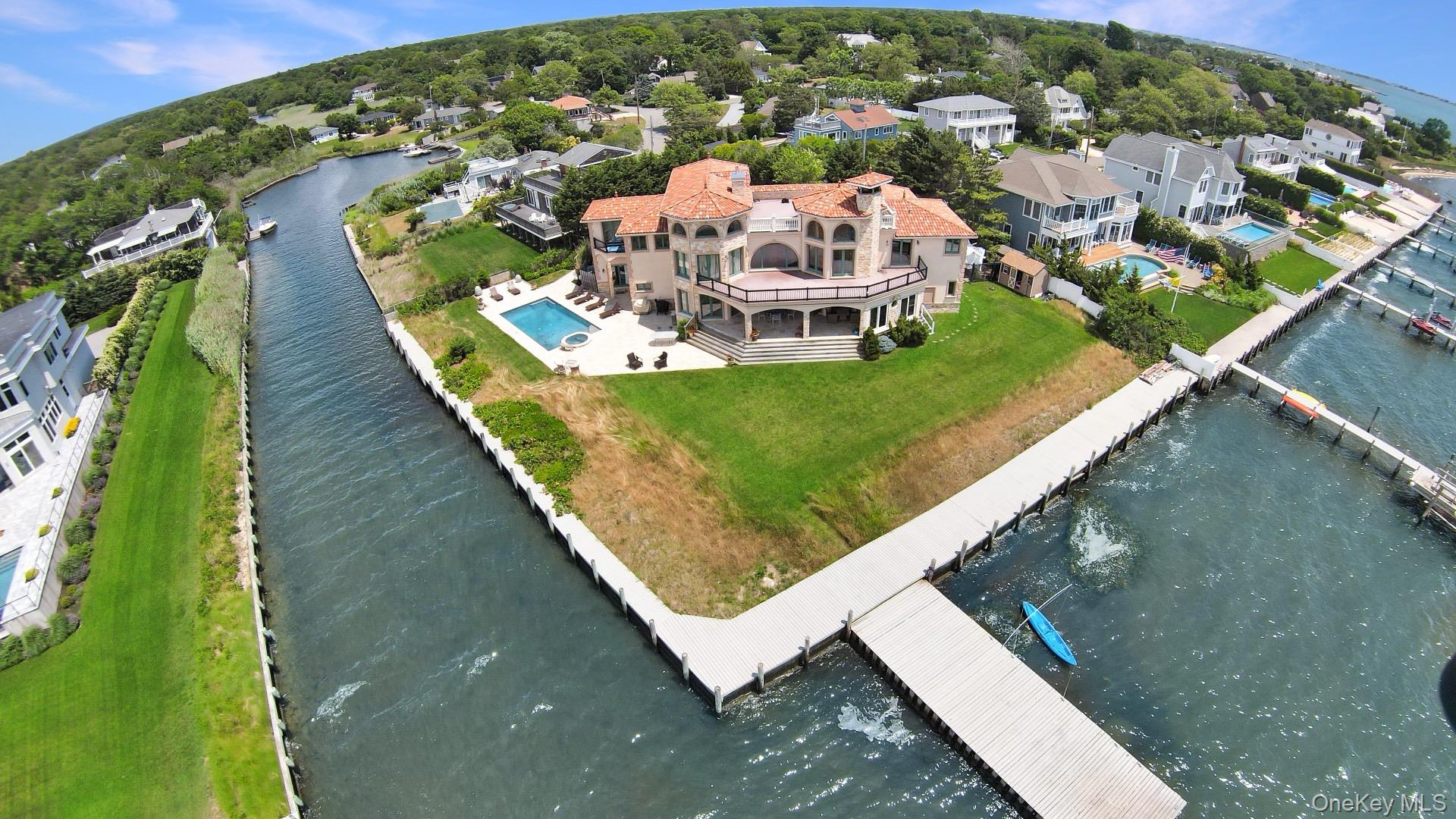 13 Seatuck Lane, Remsenburg, NY 11960