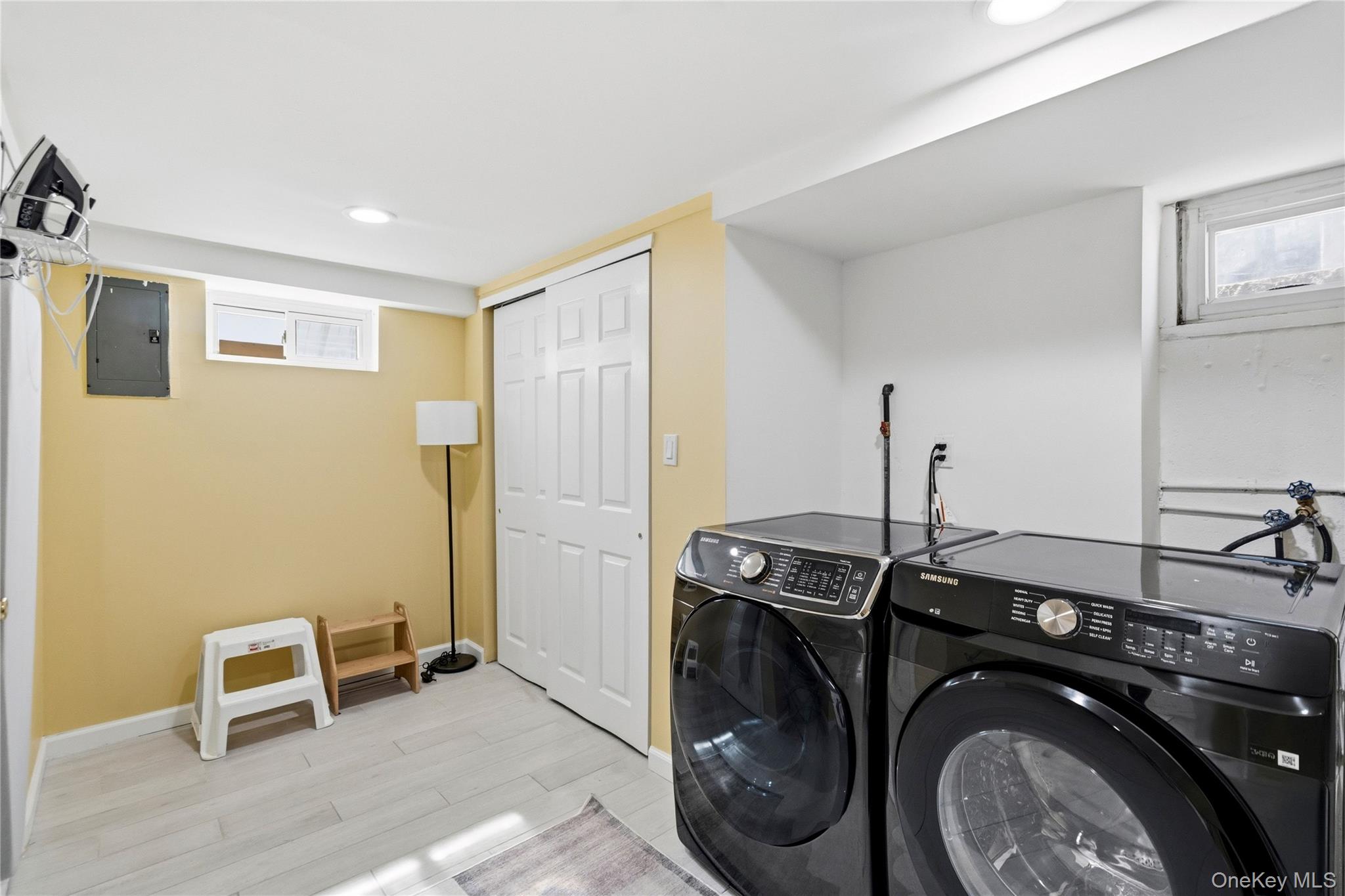 25 Leonard Road, Syosset, NY 11791